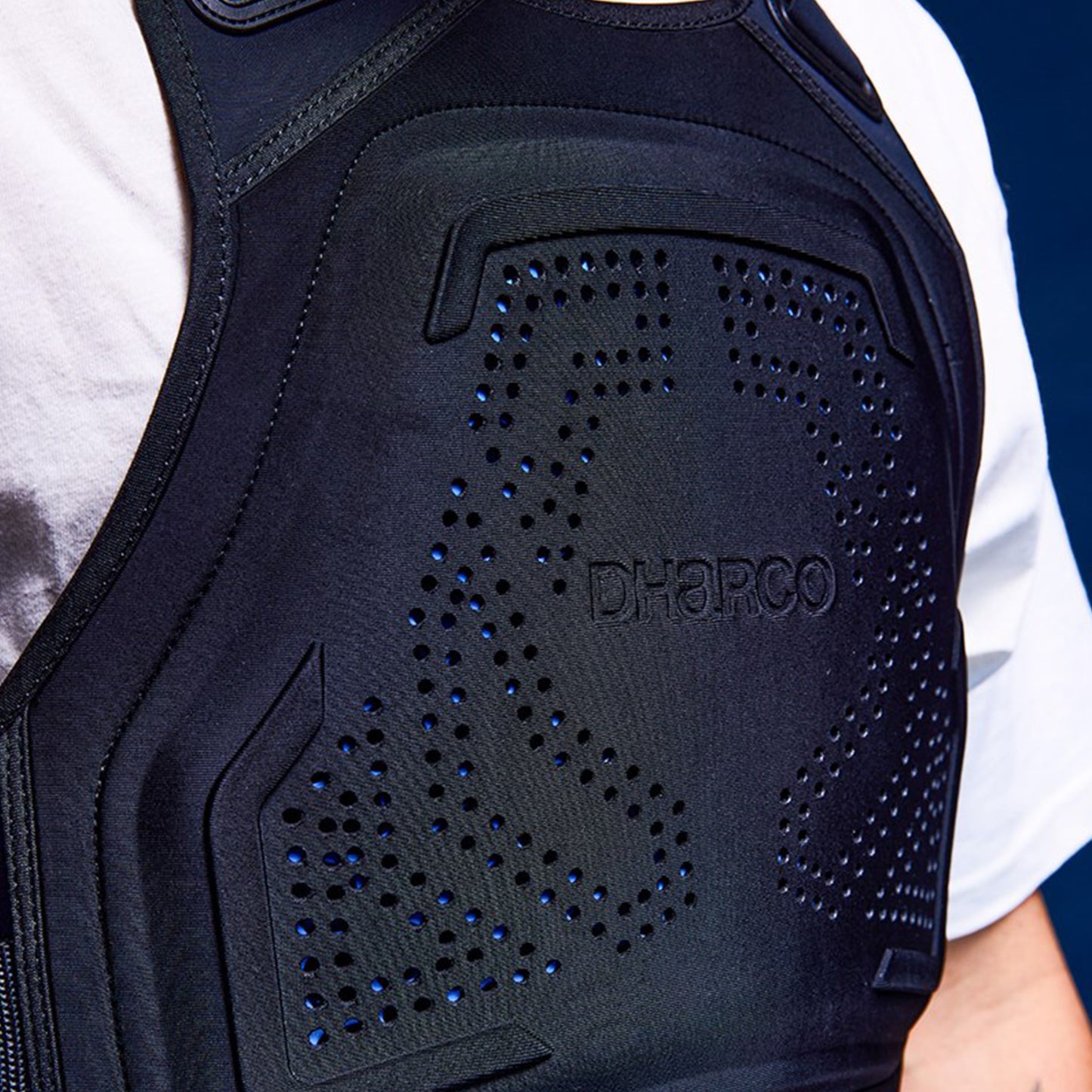 DHaRCO Gravity Protector Vest - L/XL - Black