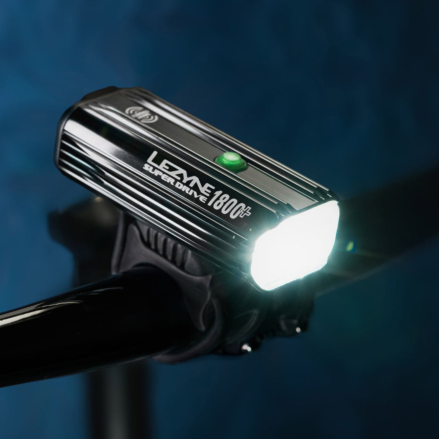 Lezyne Super Drive Smart Light 1800+ - Front - 1800 - Black - Image 4