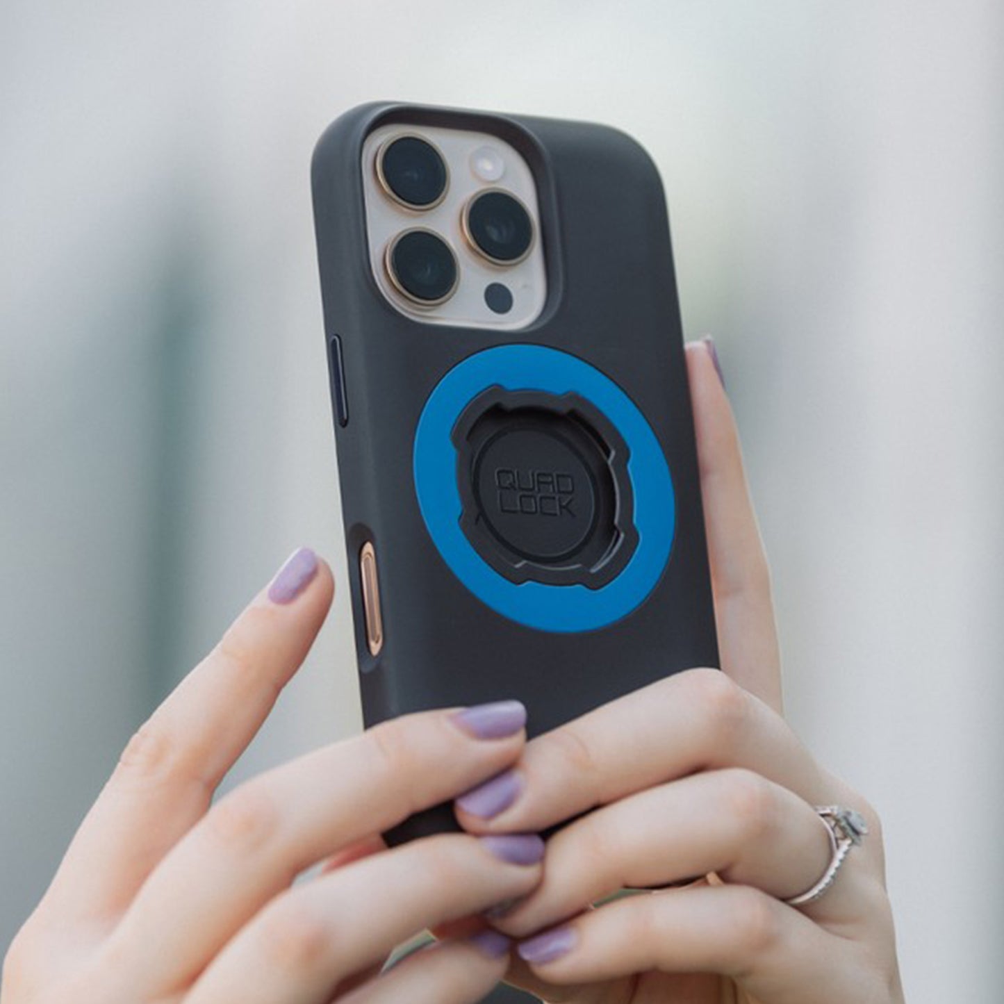 Quadlock iPhone Bike MAG Case - Black - 14 Pro - Image 4