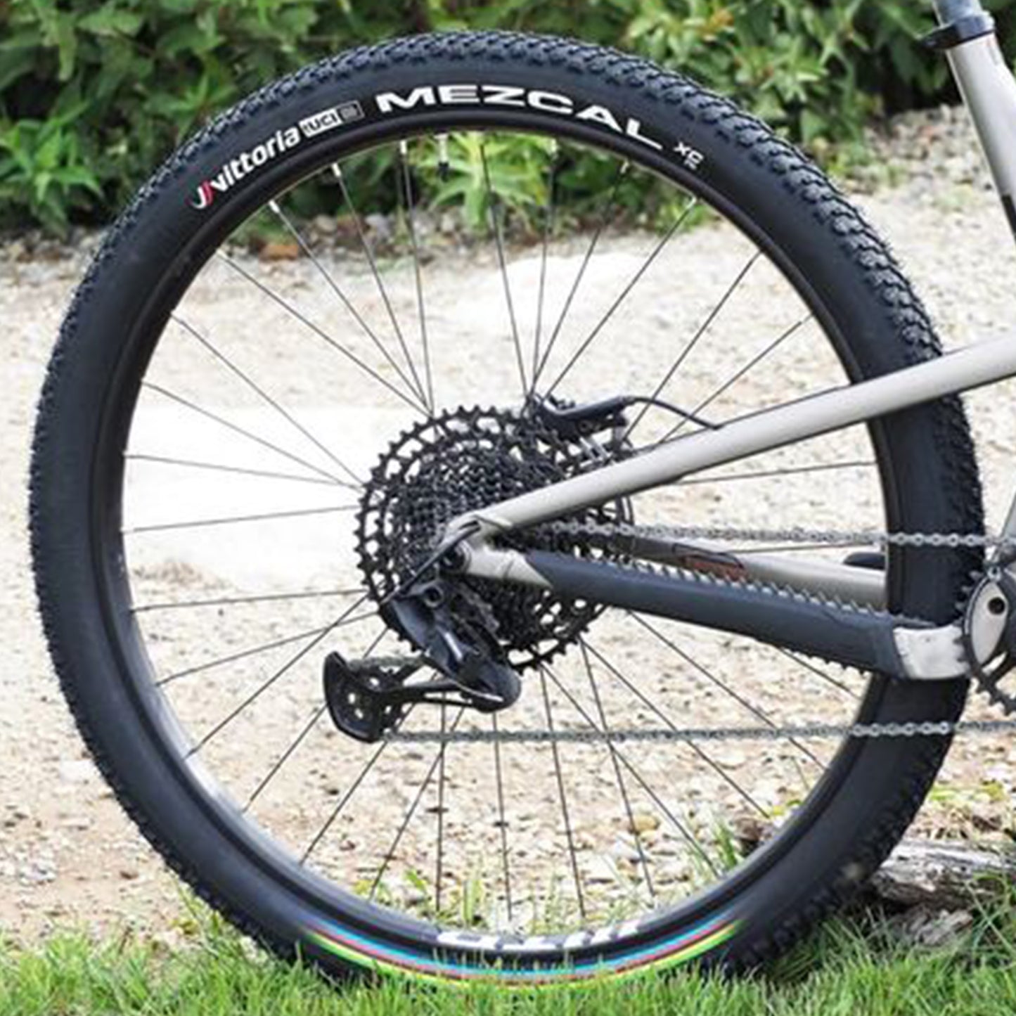 Vittoria Mezcal III UCI G2 Tyre - 29 Inch - 2.25 Inch - Yes - Graphene 2.0 - XC Race TLR - Hard - Light Duty Protection - Folding - Black - Image 2