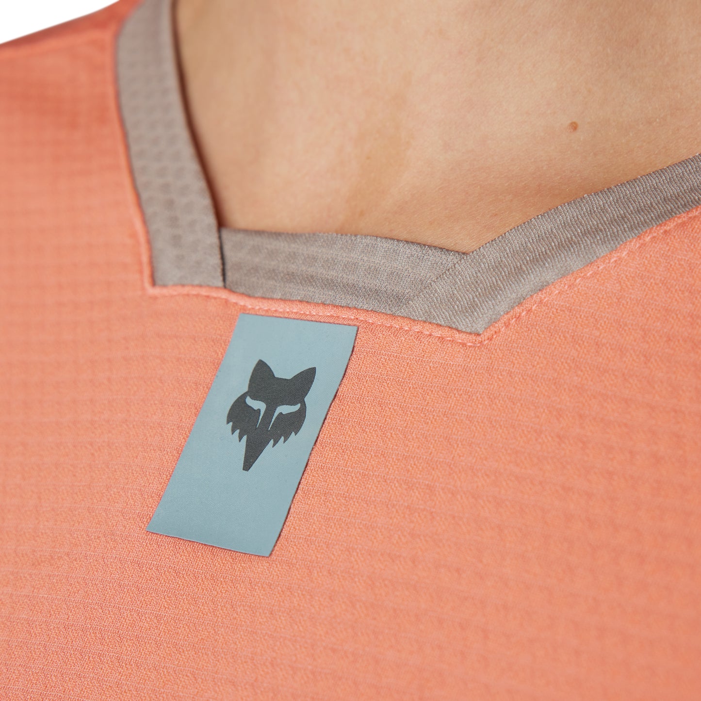 Fox Ranger Women's Defend Long Sleeve Jersey - Women's M - Salmon