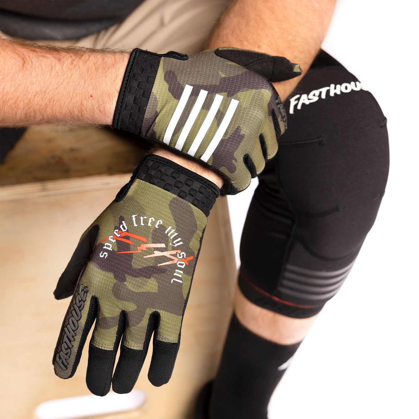 Fasthouse Speed Style Menace Gloves - L - Camo