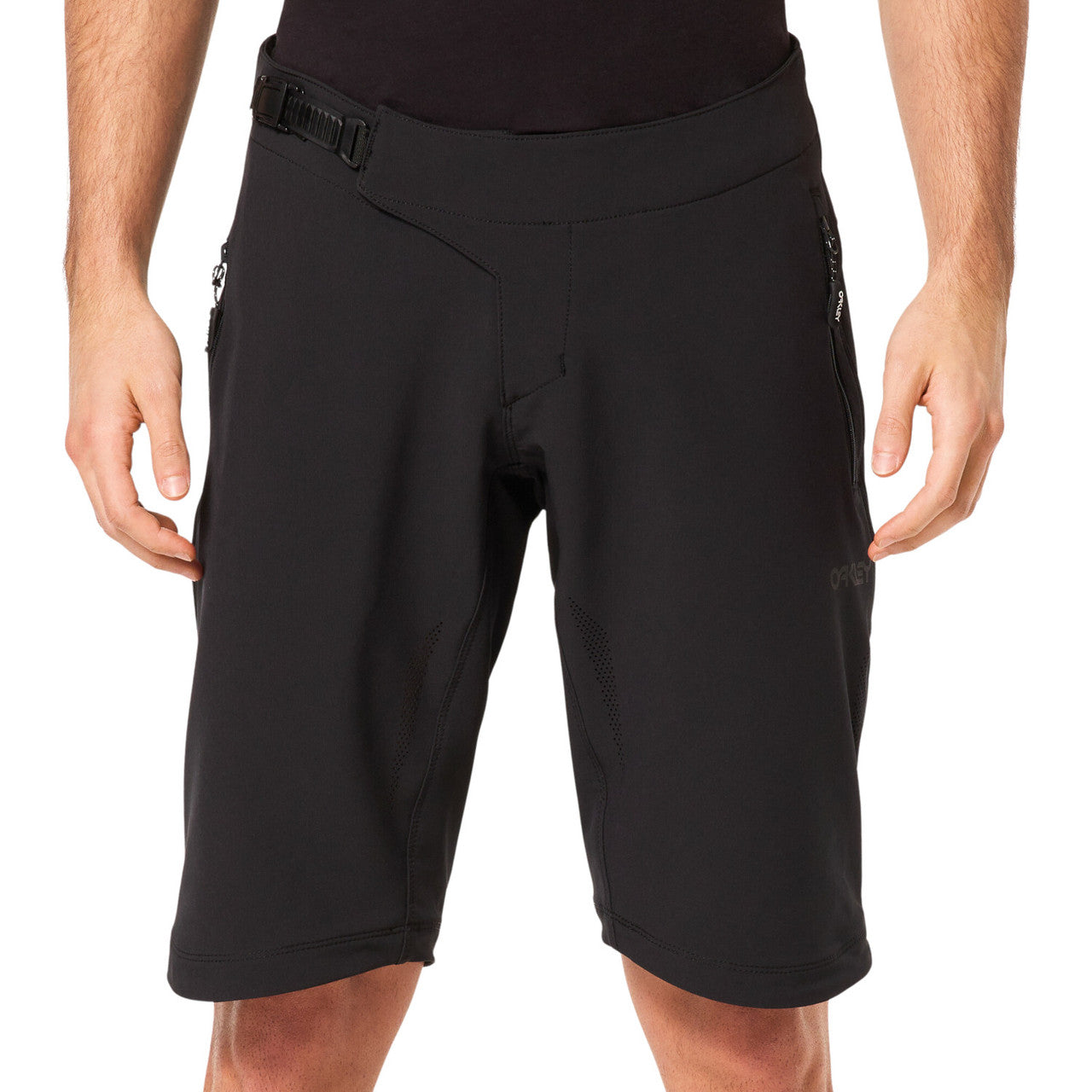 Oakley Elements Shorts - L-34 - Blackout