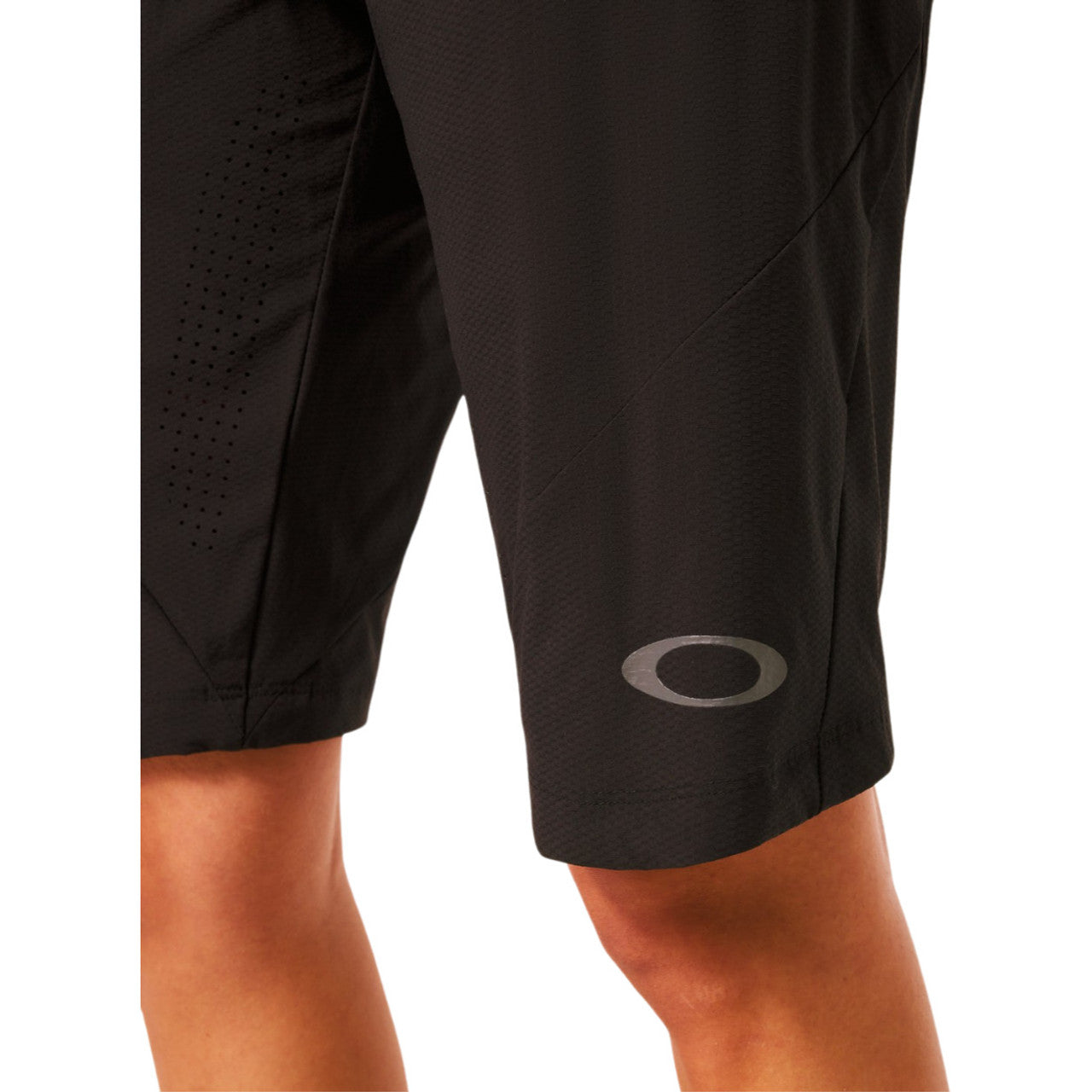 Oakley Seeker Women's Airline Shorts - Women's L-32 - Blackout