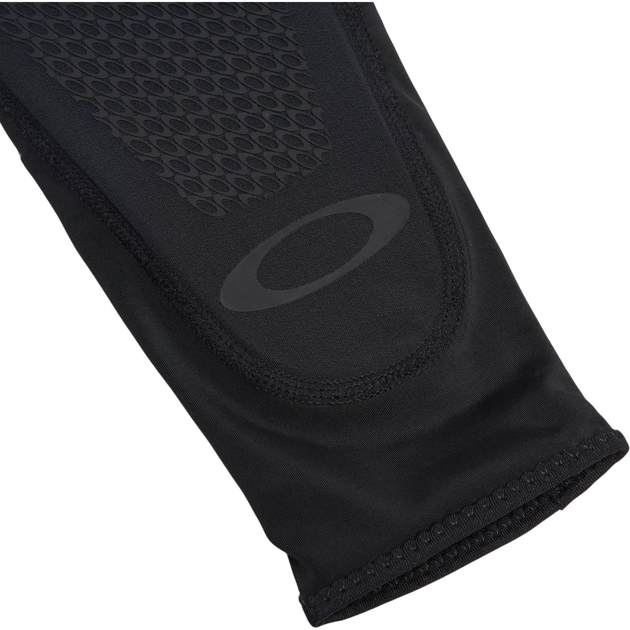 Oakley All Mountain D30 Elbow Guard - XL - Blackout