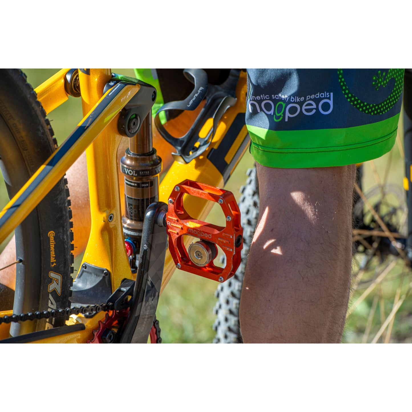 Magped Sport2 150N Magnetic Flat Pedals - Standard - Orange