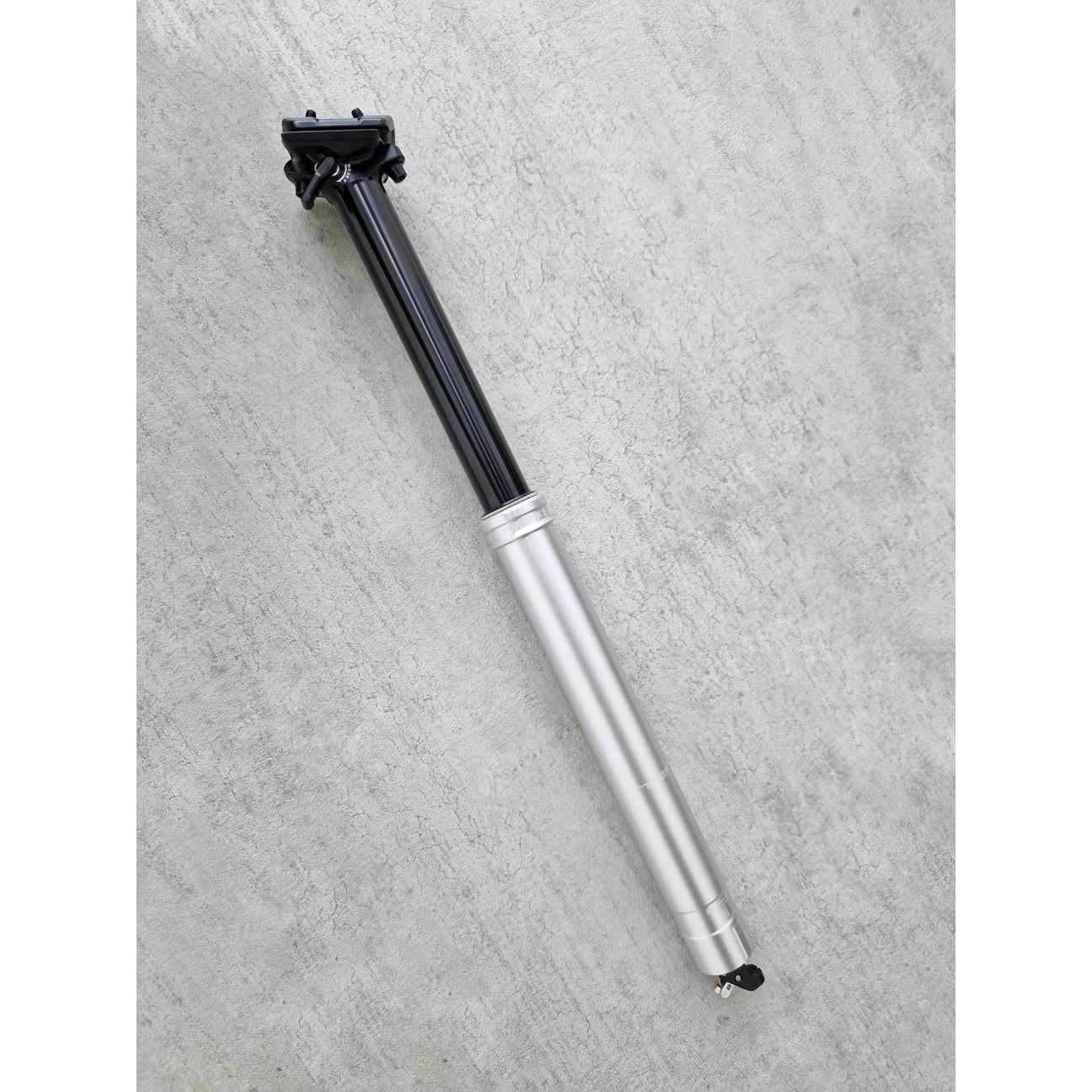 Bikeyoke Revive 3 Dropper Post - 30.9mm - Internal - Stealth - 185mm Drop - 501mm Length - Silver - No Remote Supplied