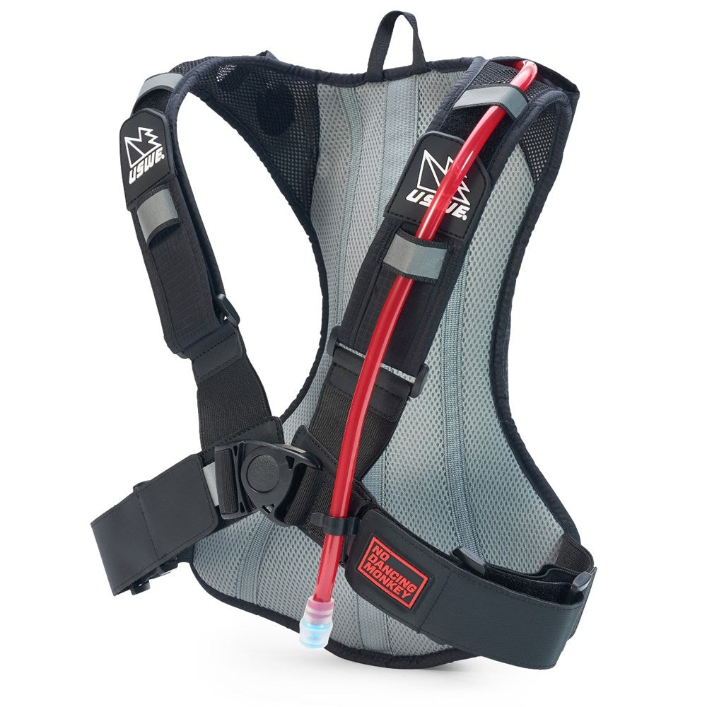 USWE Outlander 4L Hydration Pack - 4L Pack - 3L Bladder - Carbon Black