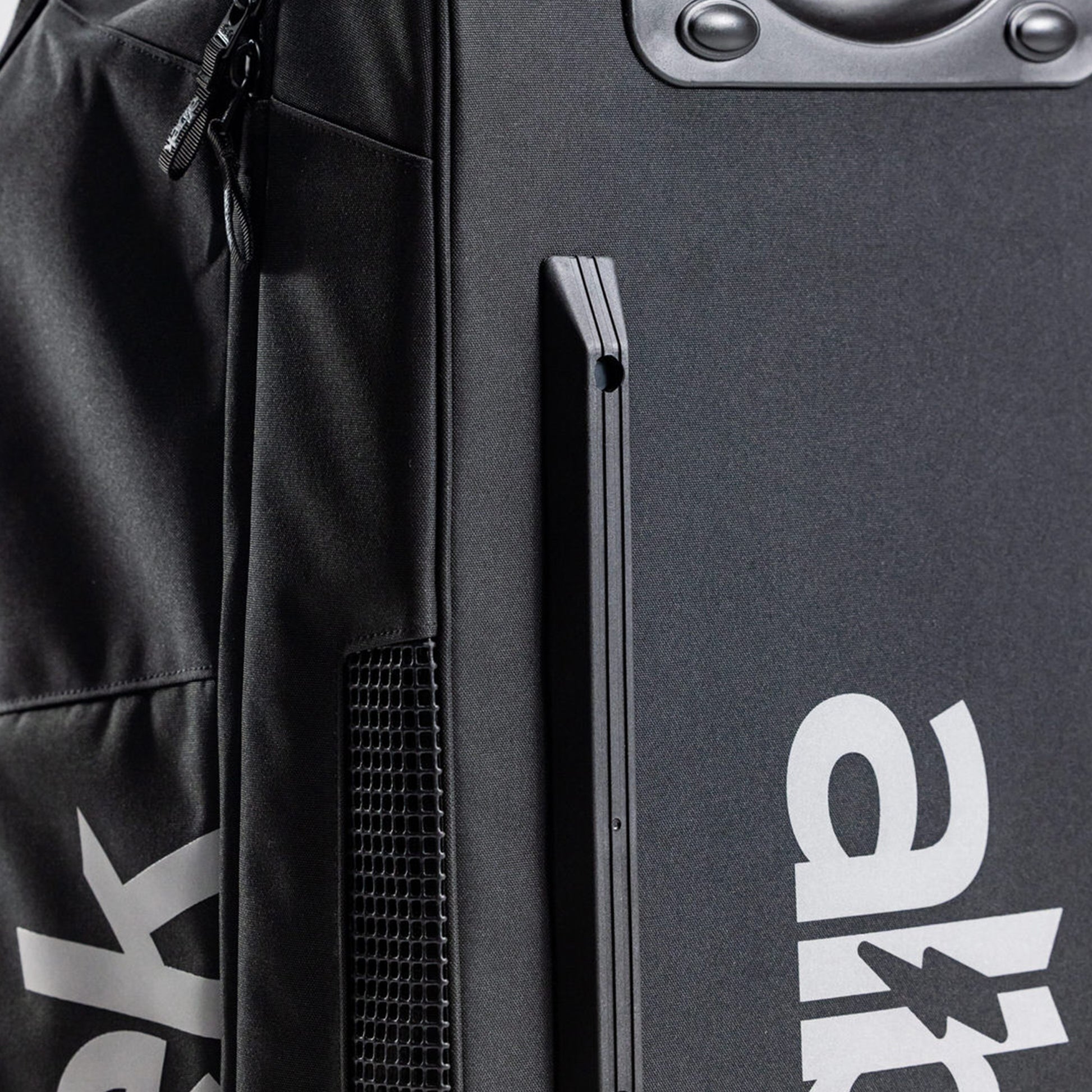 Albek Econo Haul Gear Bag - Covert Black - 115L - Image 8