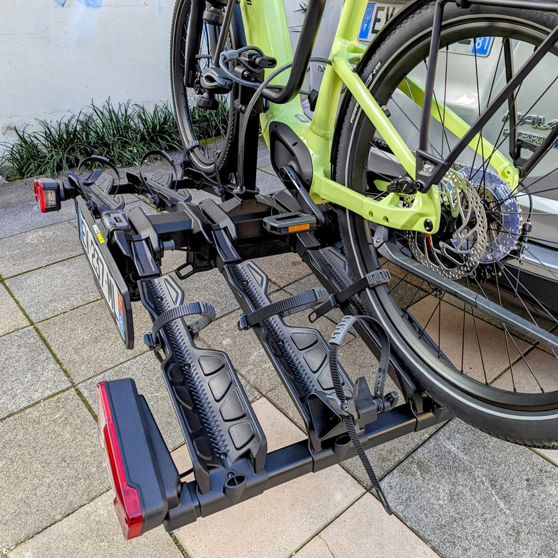 Buzzrack Scorpion PRO 3 Platform Rack - Tow Ball - 3 Bike - Black - Image 7