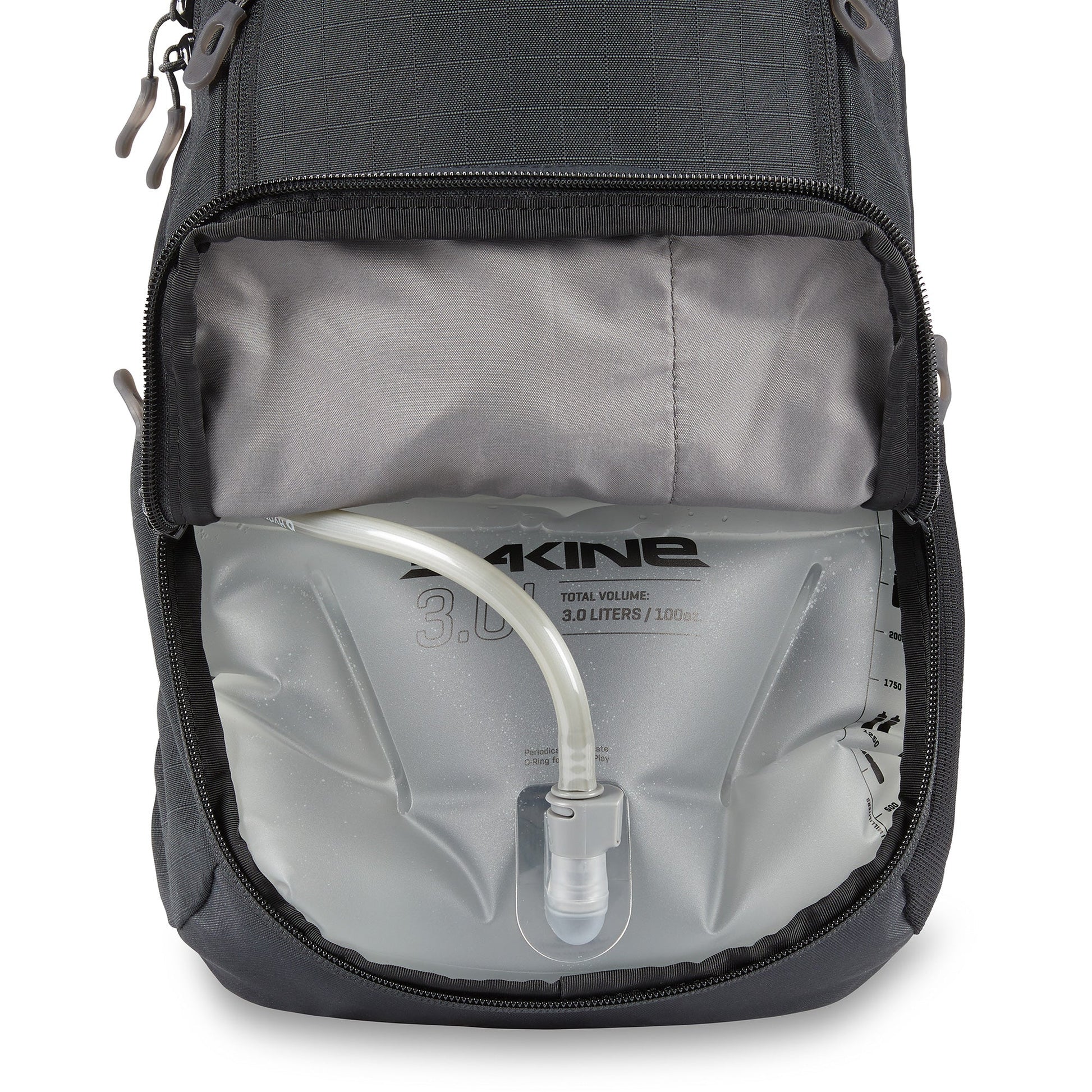 Dakine Syncline Hydration Pack - Black - 12L - Image 4