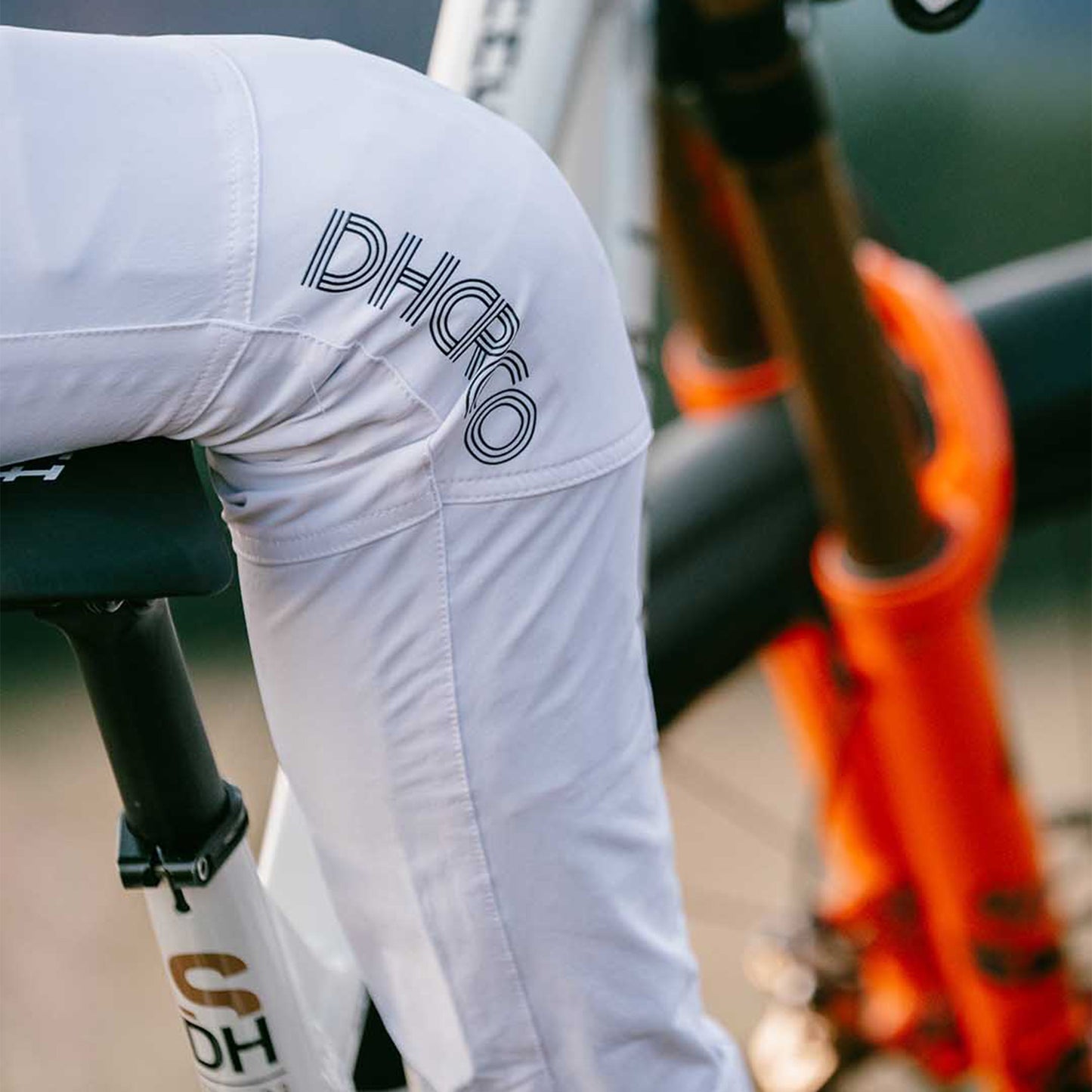 DHaRCO Women's Gravity Pants - XS - White - Image 4