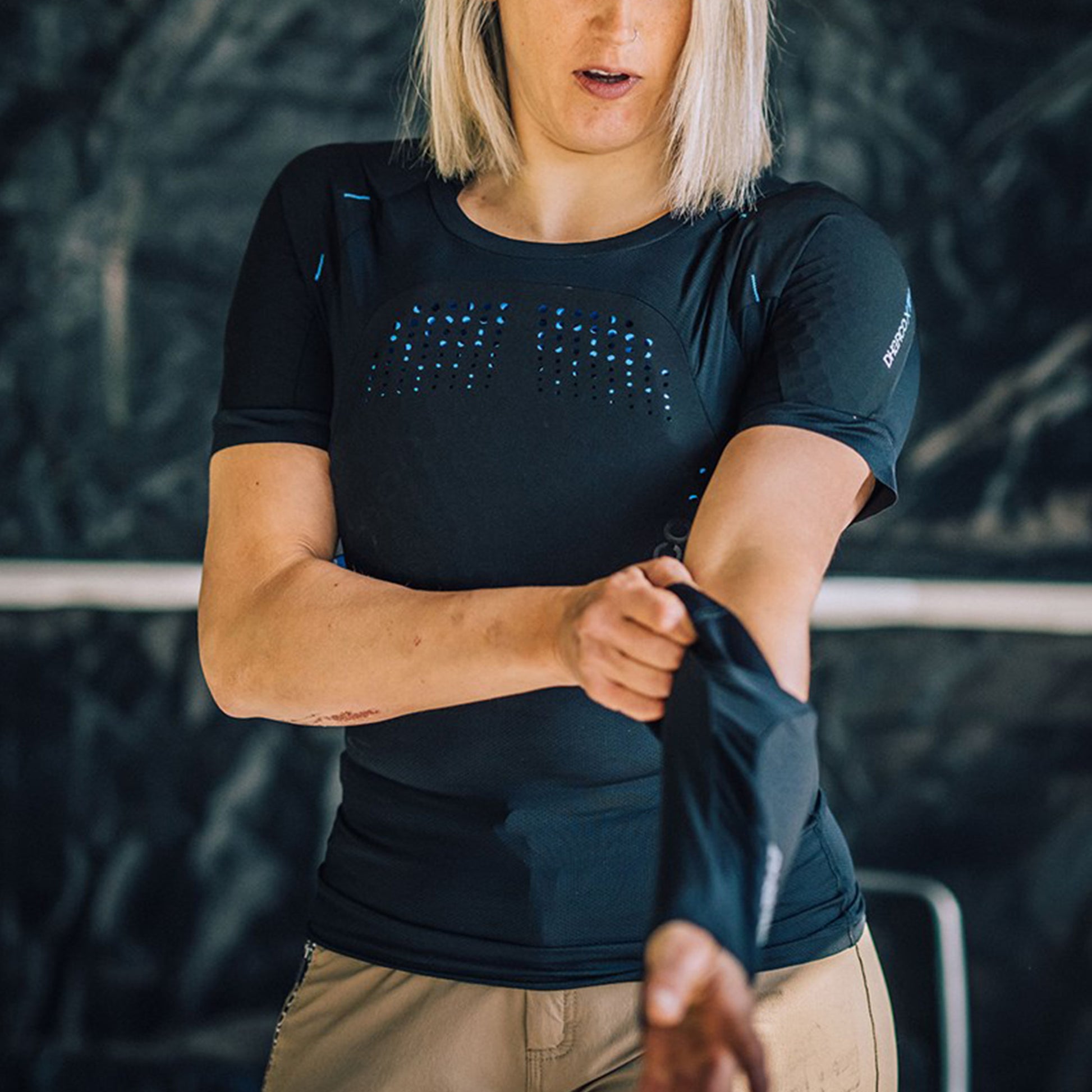 DHaRCO Women's Short Sleeve Protection - S - Black - Image 2