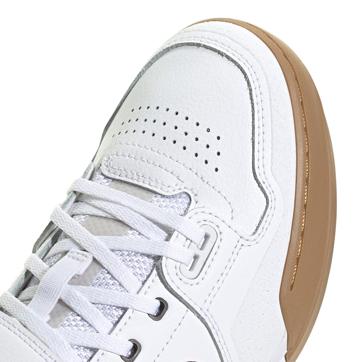 Five Ten Hellcat Clip-In Shoes - US 5 - Footwear White/Core Black/Red - Image 7