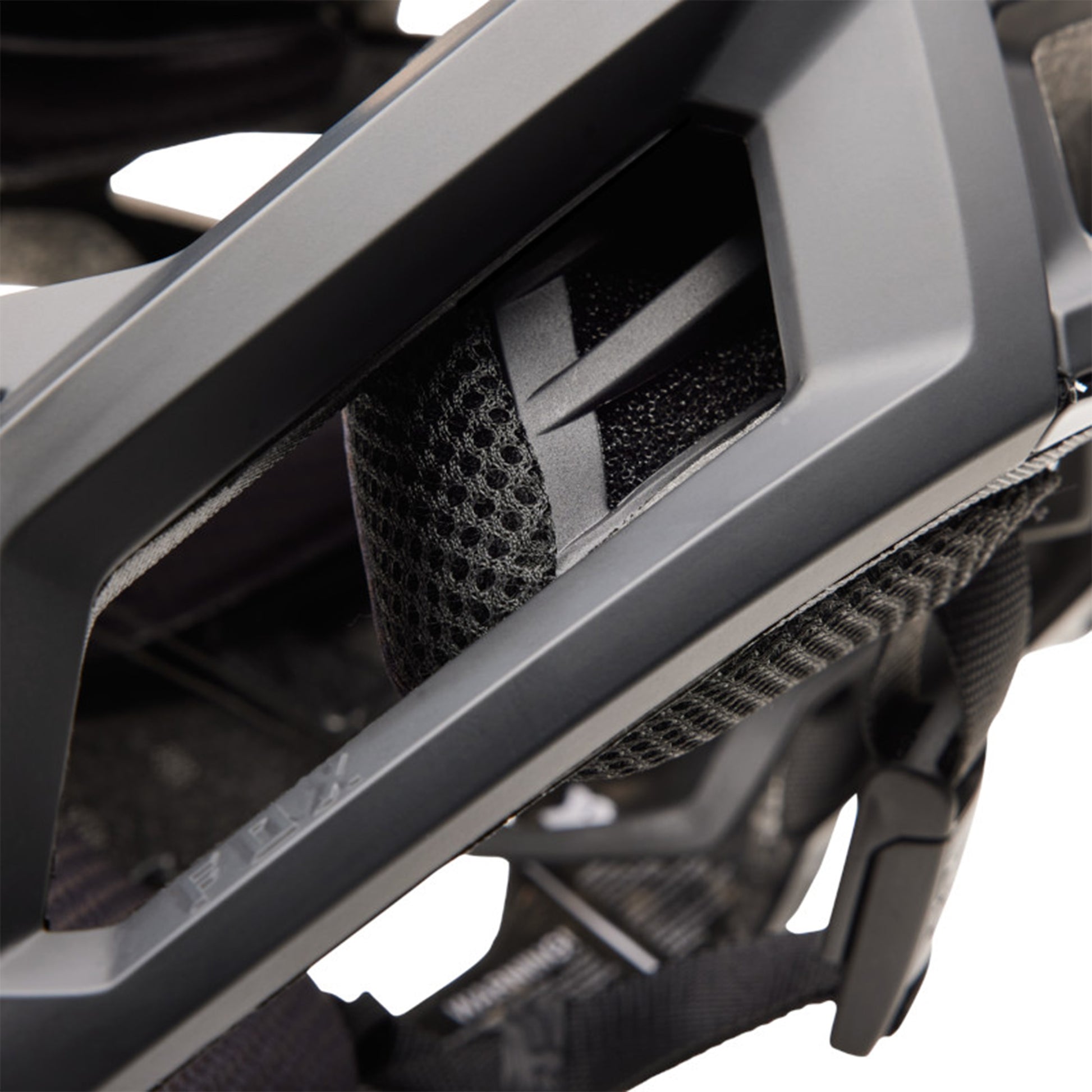 Fox Proframe RS Helmet - L - Matte Black - Image 2