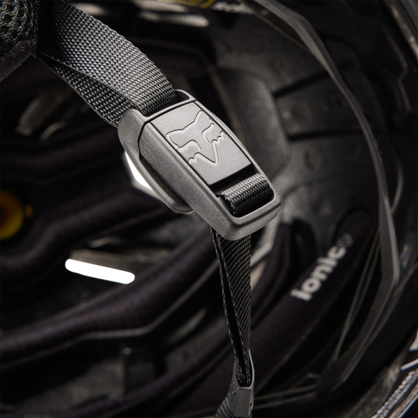 Fox Proframe RS Helmet - L - Matte Black - Image 4