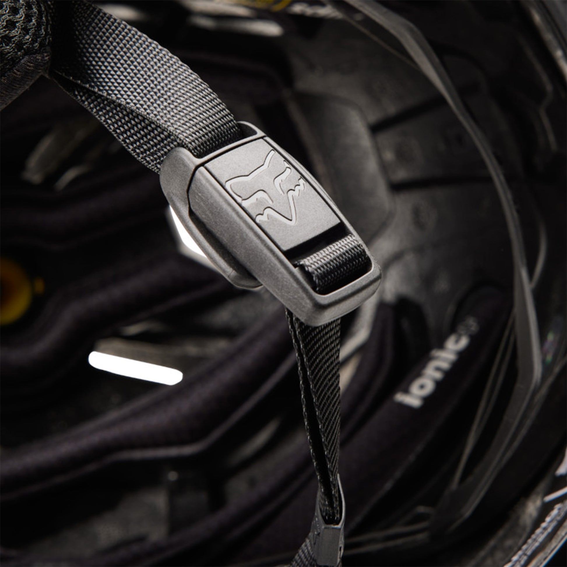 Fox Proframe RS Helmet - L - Matte Black - Image 4