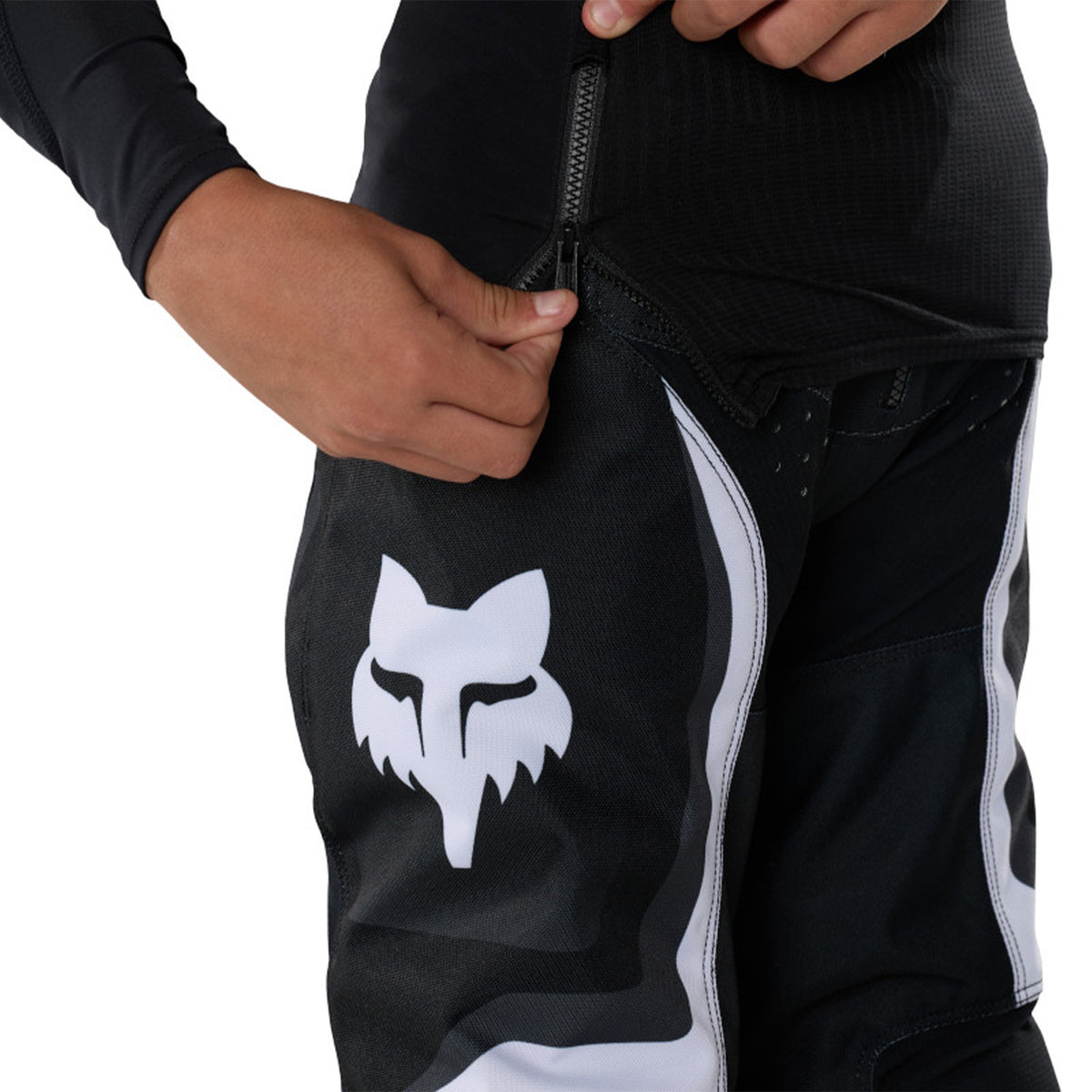 Fox Youth Baseframe Pro Long Sleeve Upper Body Protector - M - Black - Image 6