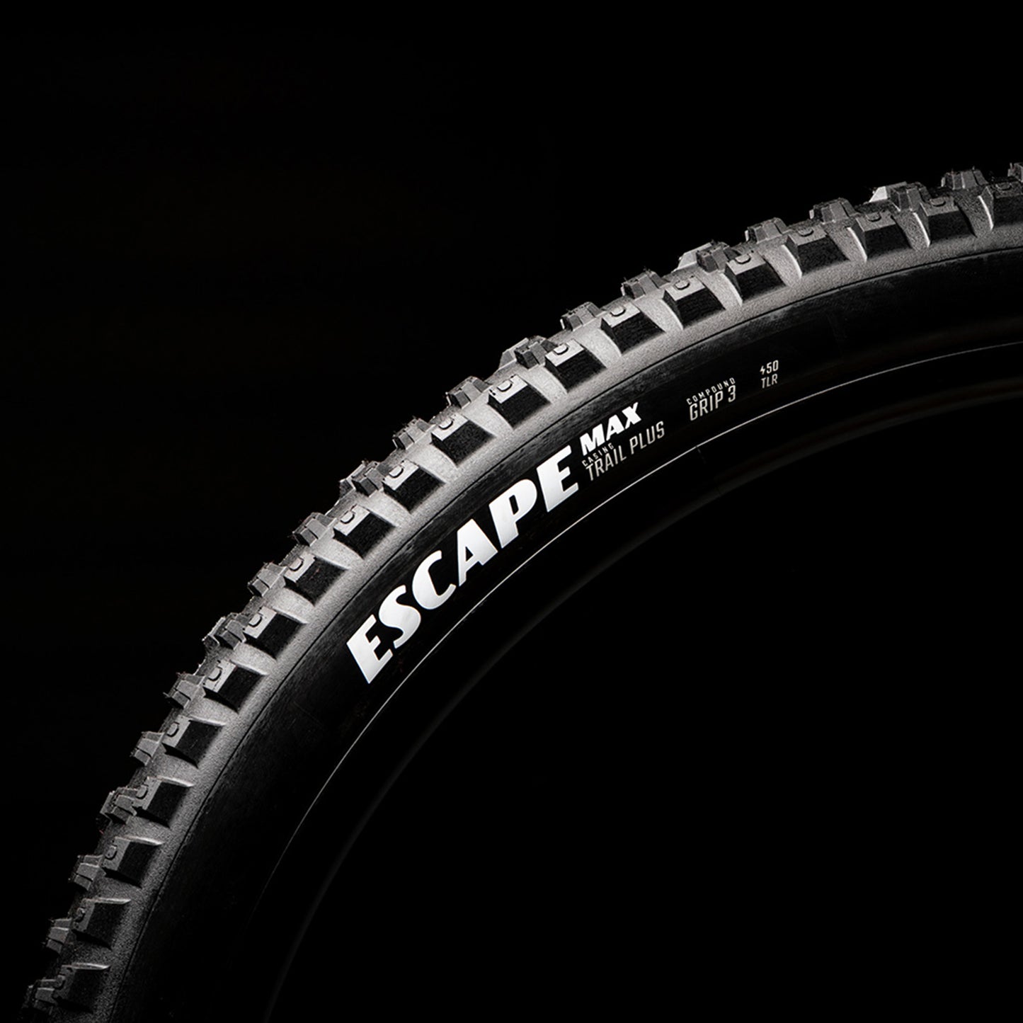 Goodyear Escape Max Tyre - 29 Inch - 2.4 Inch - Yes - Dynamic - Trail Lite - Soft - Light Duty Protection - Folding - Black - Image 4