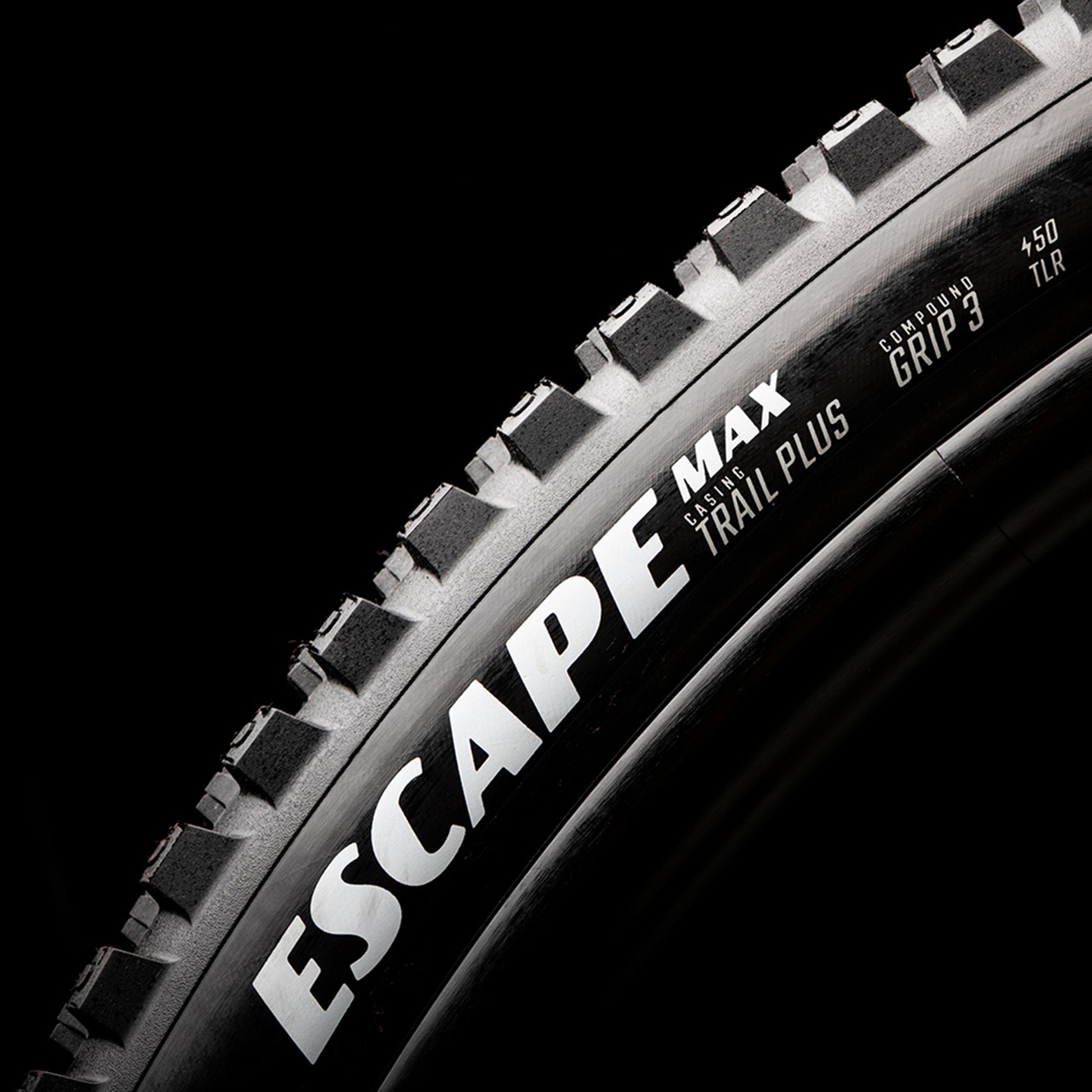 Goodyear Escape Max Tyre - 29 Inch - 2.4 Inch - Yes - Dynamic - Trail Lite - Soft - Light Duty Protection - Folding - Black - Image 5