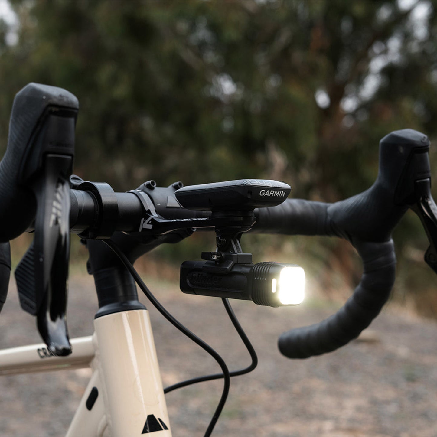 Knog Blinder 1300 Front Light - Front - 1300 - Black - Image 2