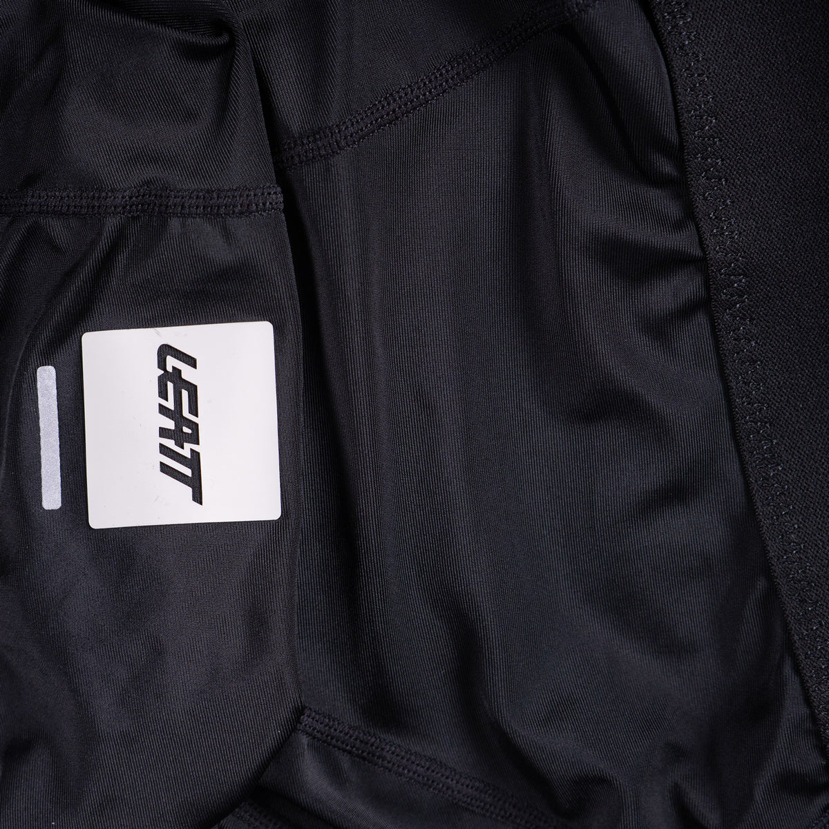 Leatt Endurance 3.0 Shorts - 34 - Black - Image 6