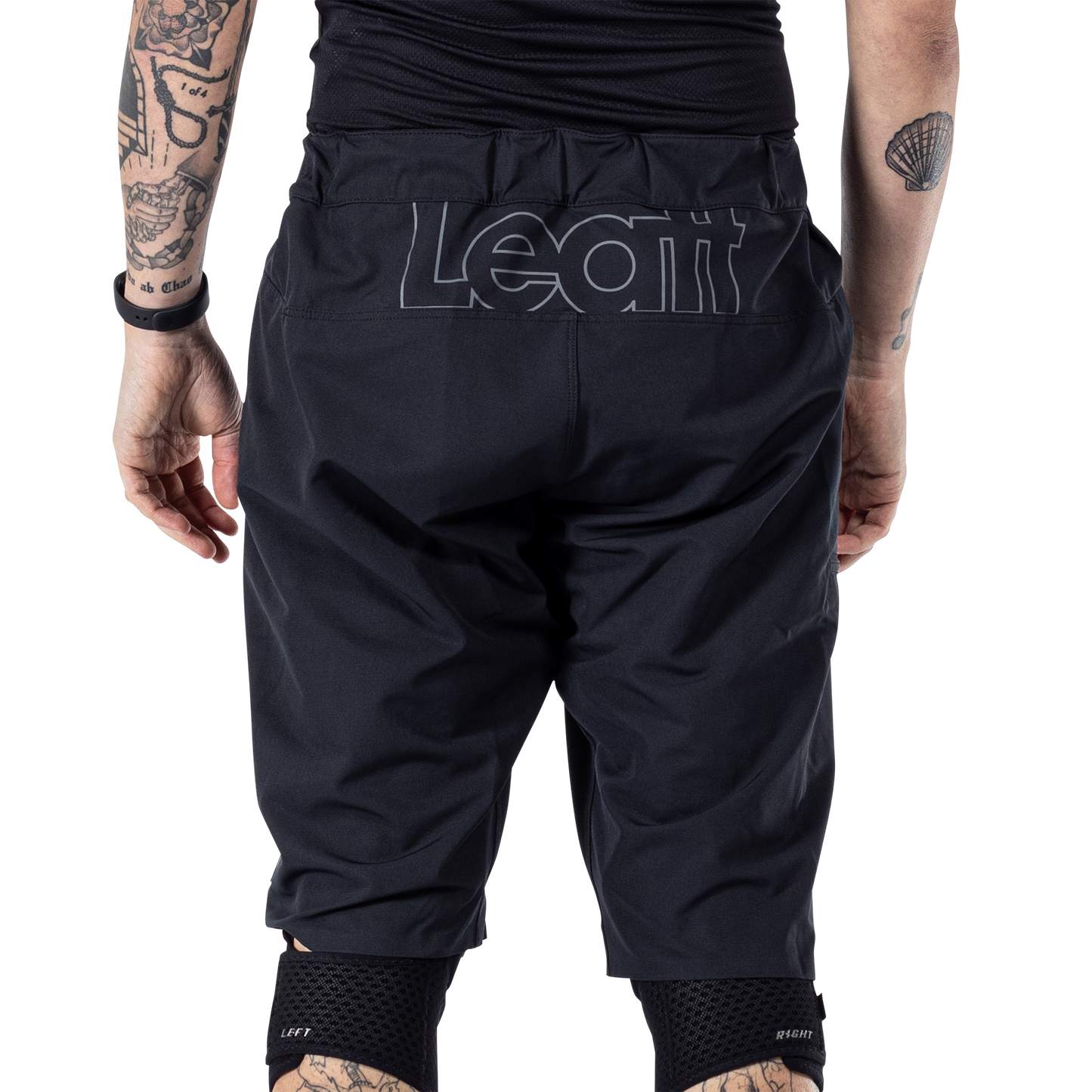 Leatt MTB Enduro 1.0 Shorts - M-32 - Black - Image 4