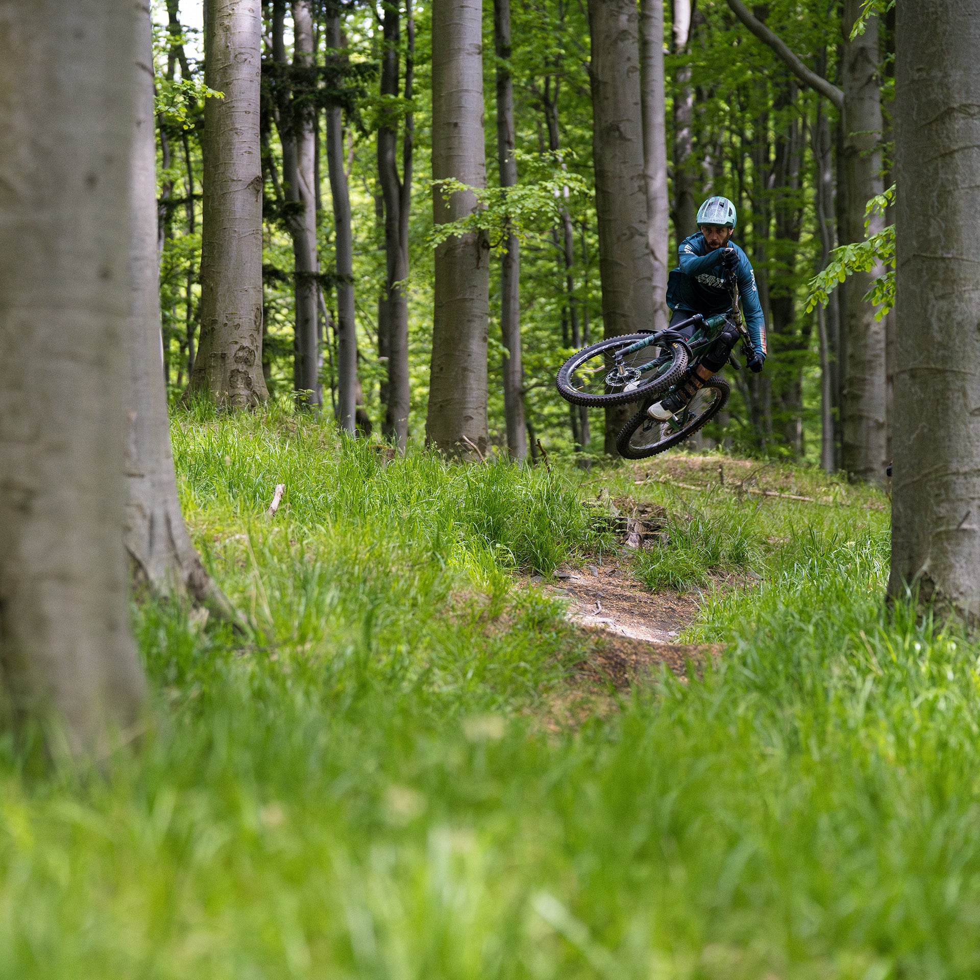 Leatt MTB Enduro 4.0 Long Sleeve Jersey - S - Teal - Image 13