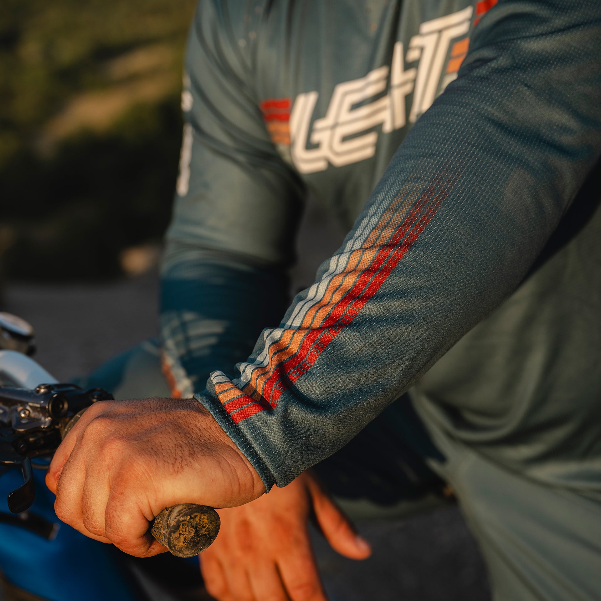 Leatt MTB Enduro 4.0 Long Sleeve Jersey - XL - Teal - Image 11