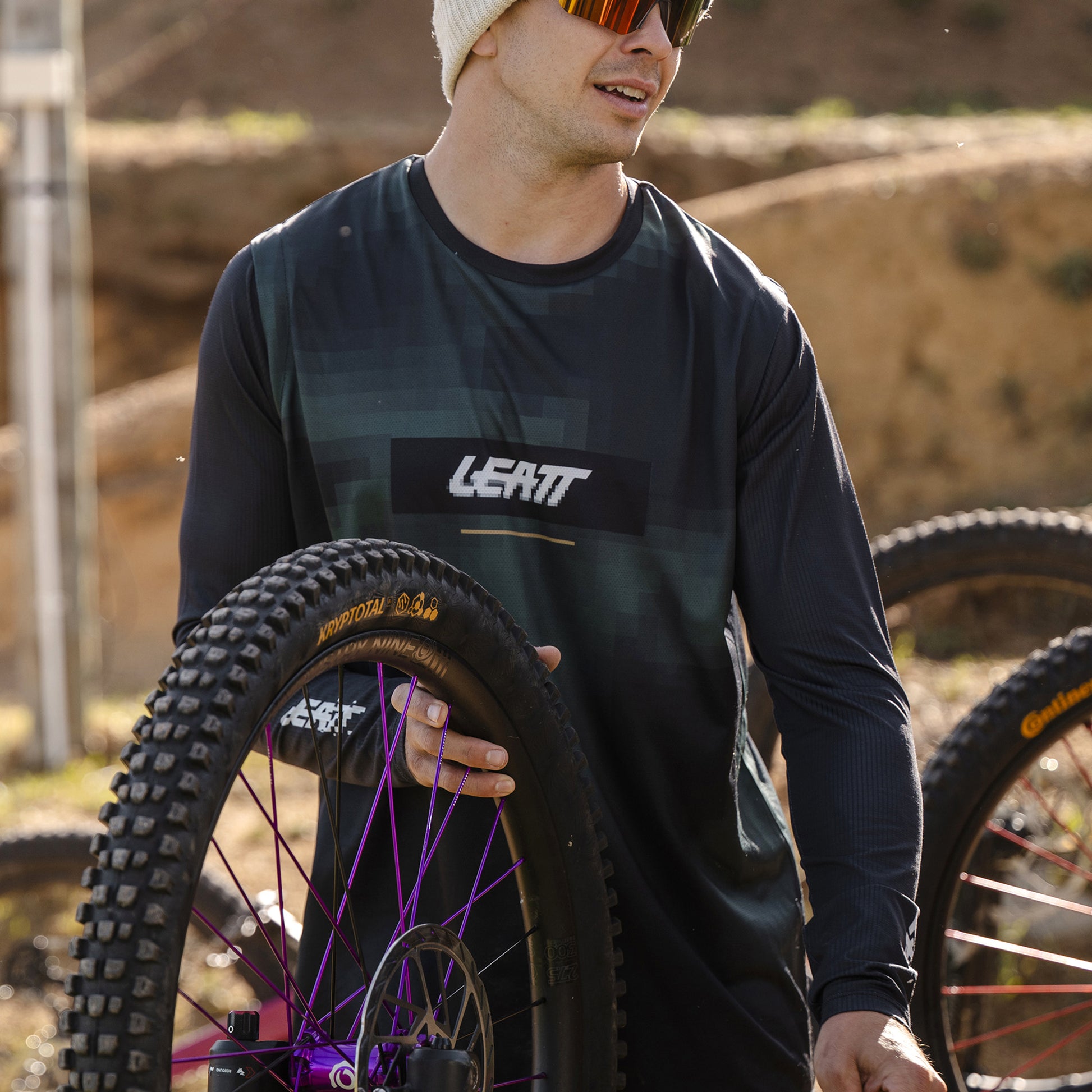 Leatt MTB Gravity 1.0 Ride Kit - M - Szymon Godziek - Image 7