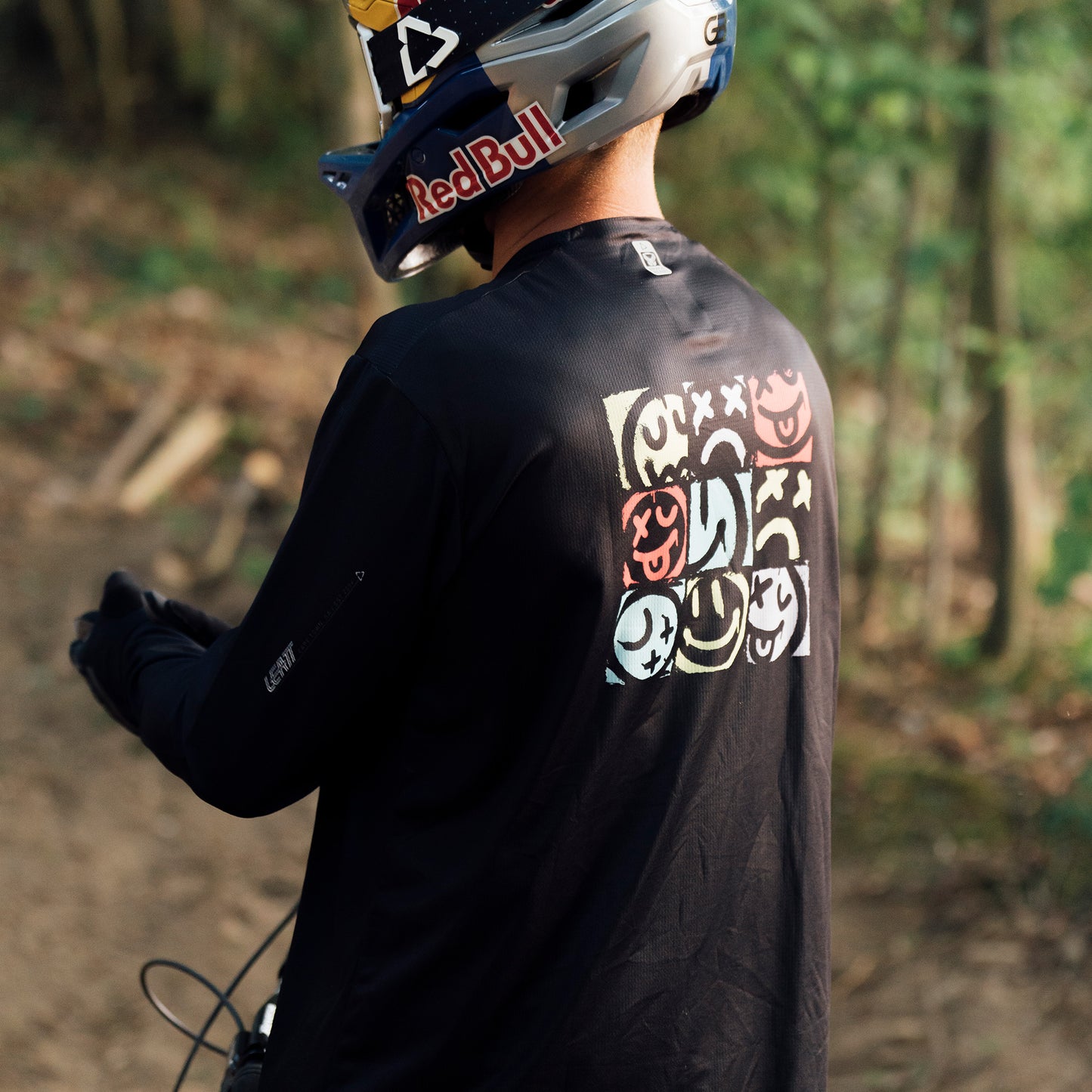 Leatt MTB Gravity 3.0 Long Sleeve Jersey - M - Black - Image 10