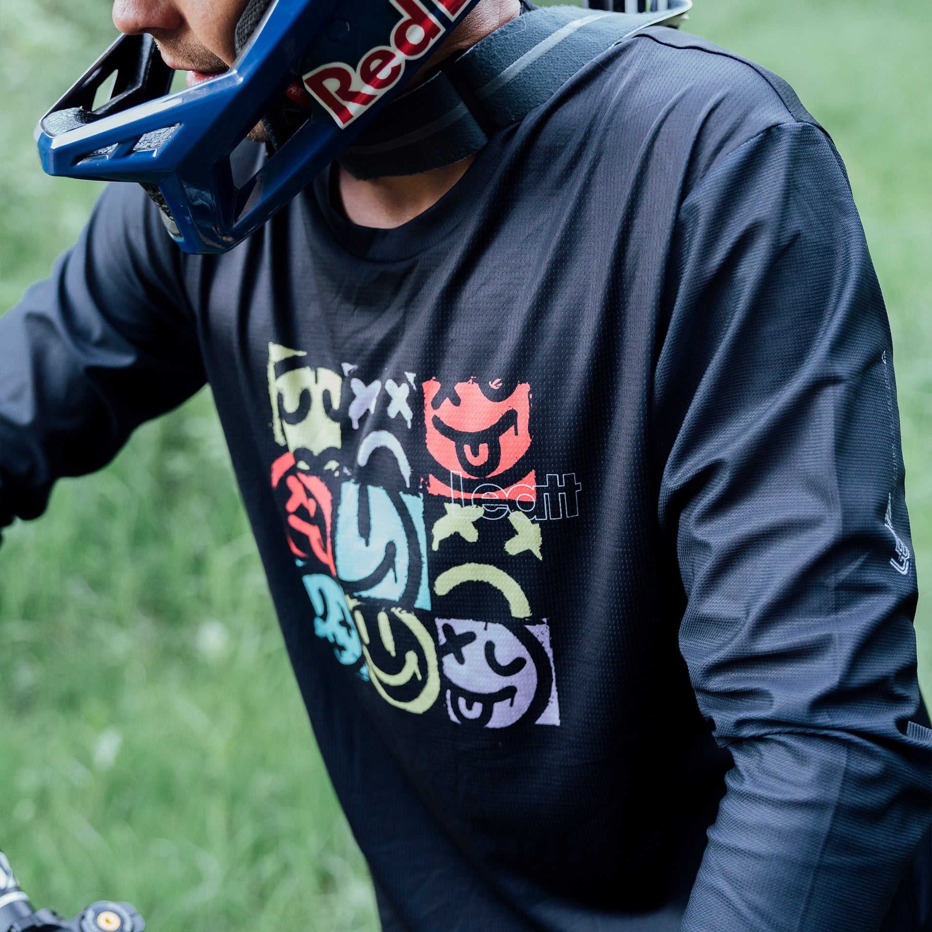 Leatt MTB Gravity 3.0 Long Sleeve Jersey - M - Black - Image 11