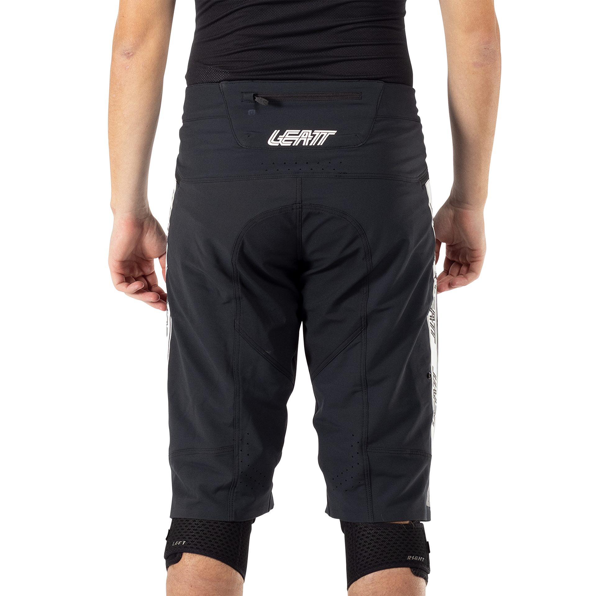 Leatt MTB Gravity 4.0 Shorts - 2XL-38 - Black - Image 4
