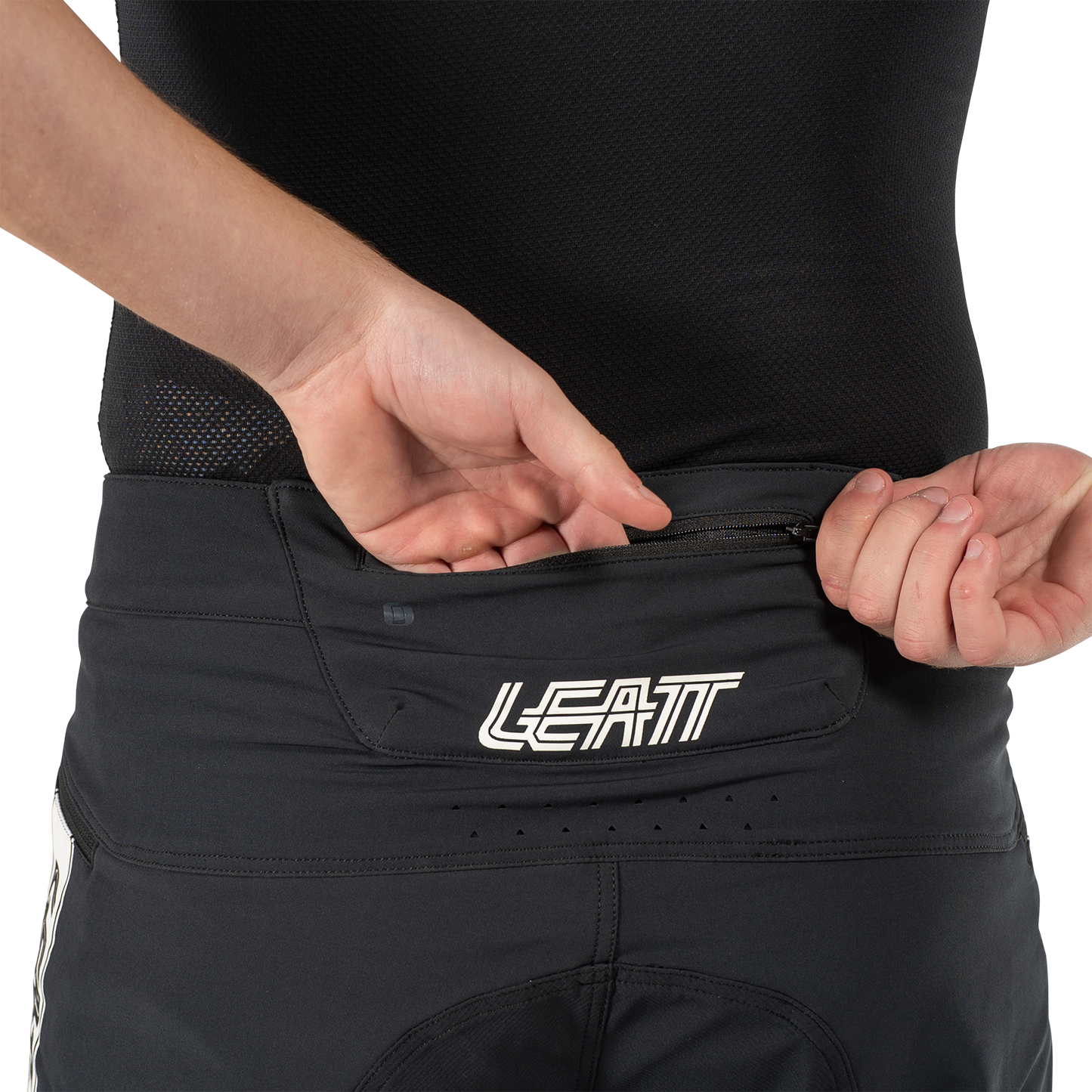 Leatt MTB Gravity 4.0 Shorts - 2XL-38 - Black - Image 5