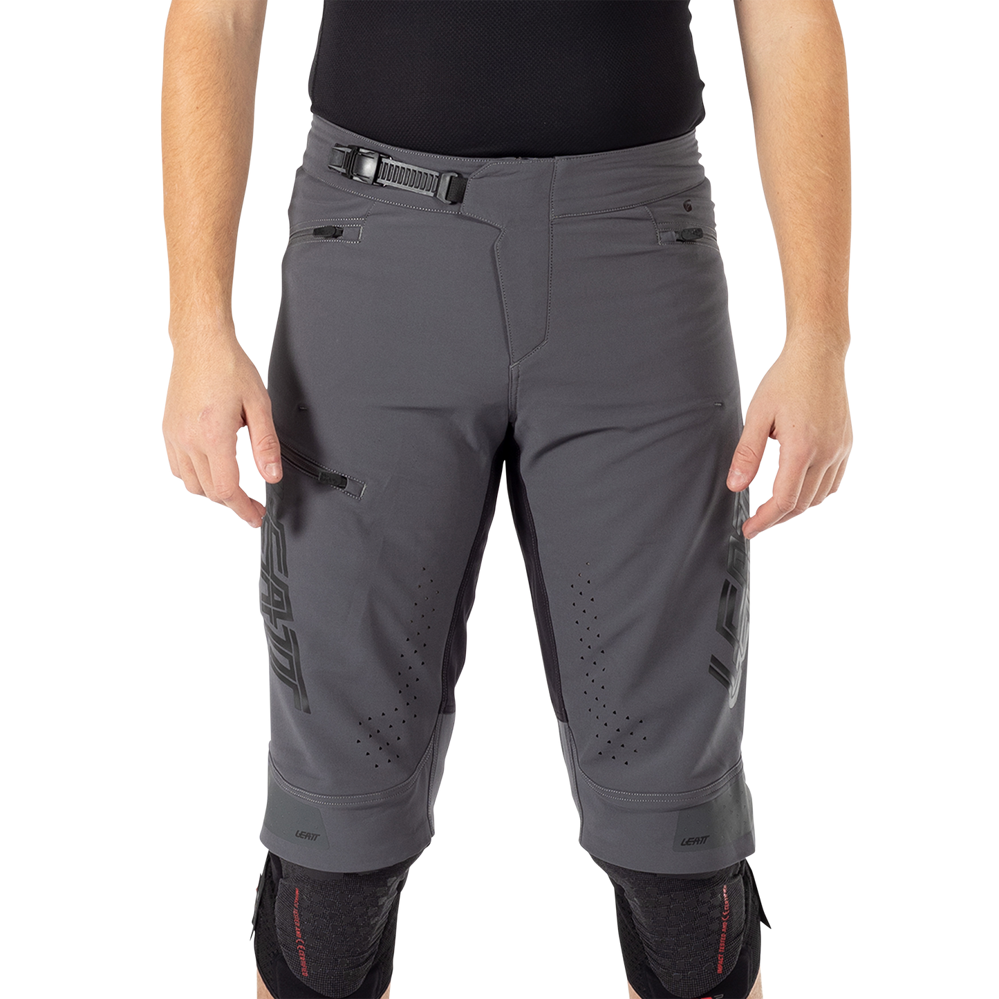Leatt MTB Gravity 4.0 Shorts - 2XL-38 - Graphite - Image 3