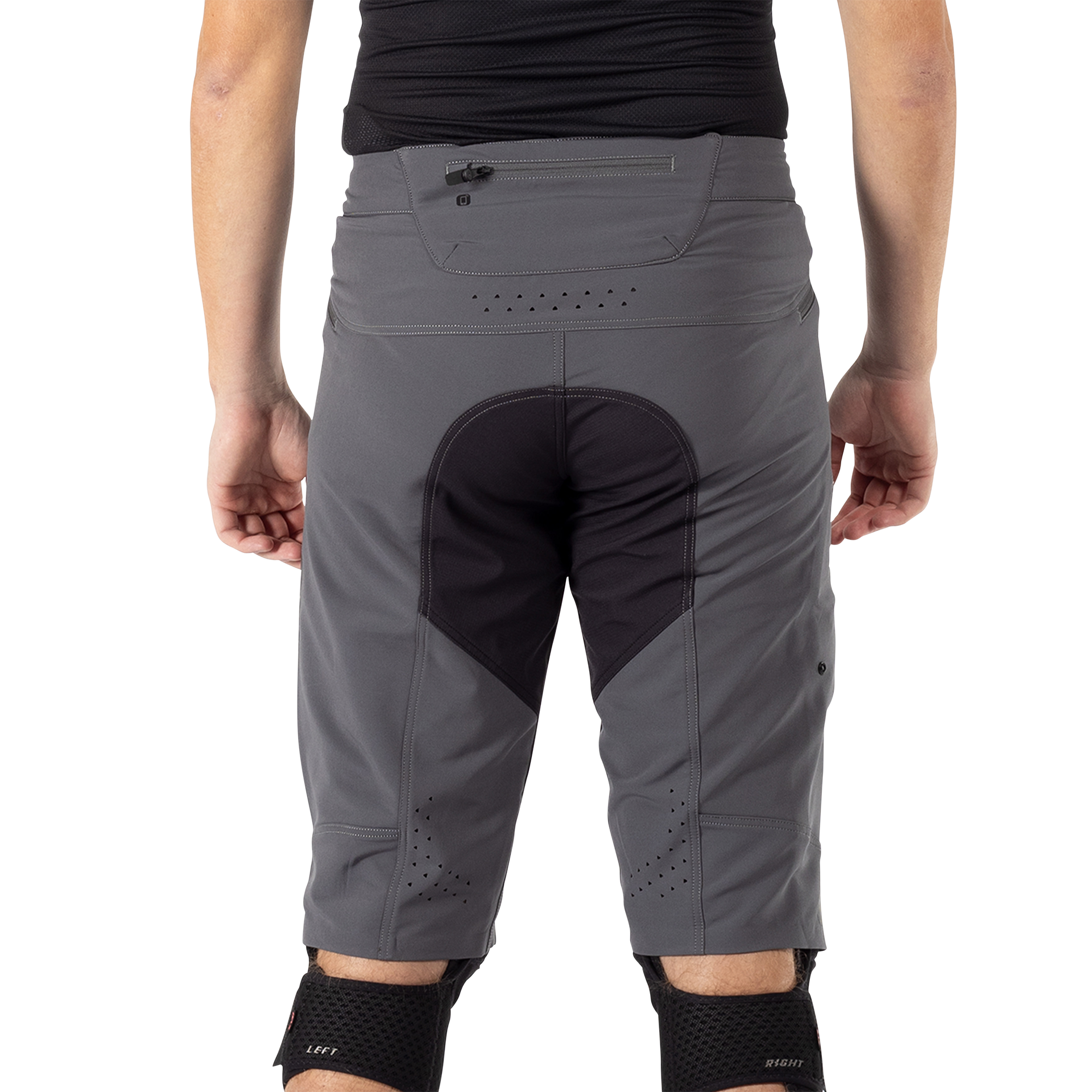 Leatt MTB Gravity 4.0 Shorts - L-34 - Graphite - Image 4