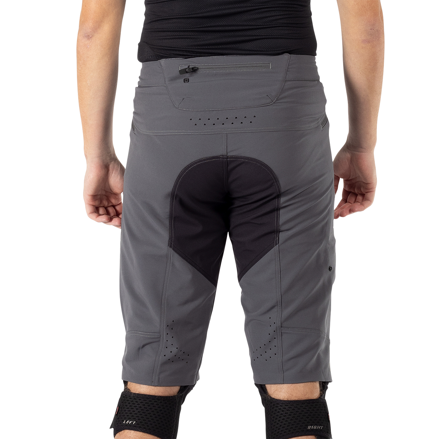 Leatt MTB Gravity 4.0 Shorts - XL-36 - Graphite - Image 4