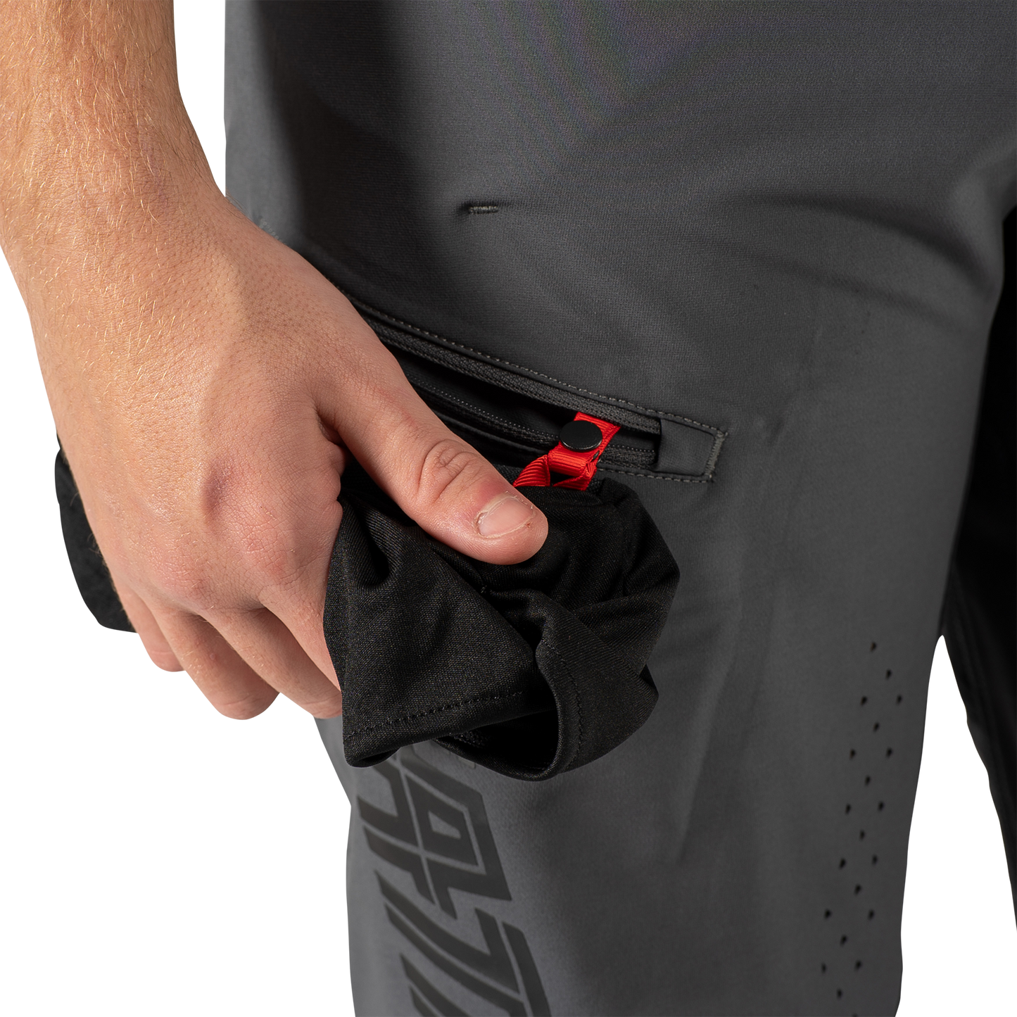 Leatt MTB Gravity 4.0 Shorts - XL-36 - Graphite - Image 6