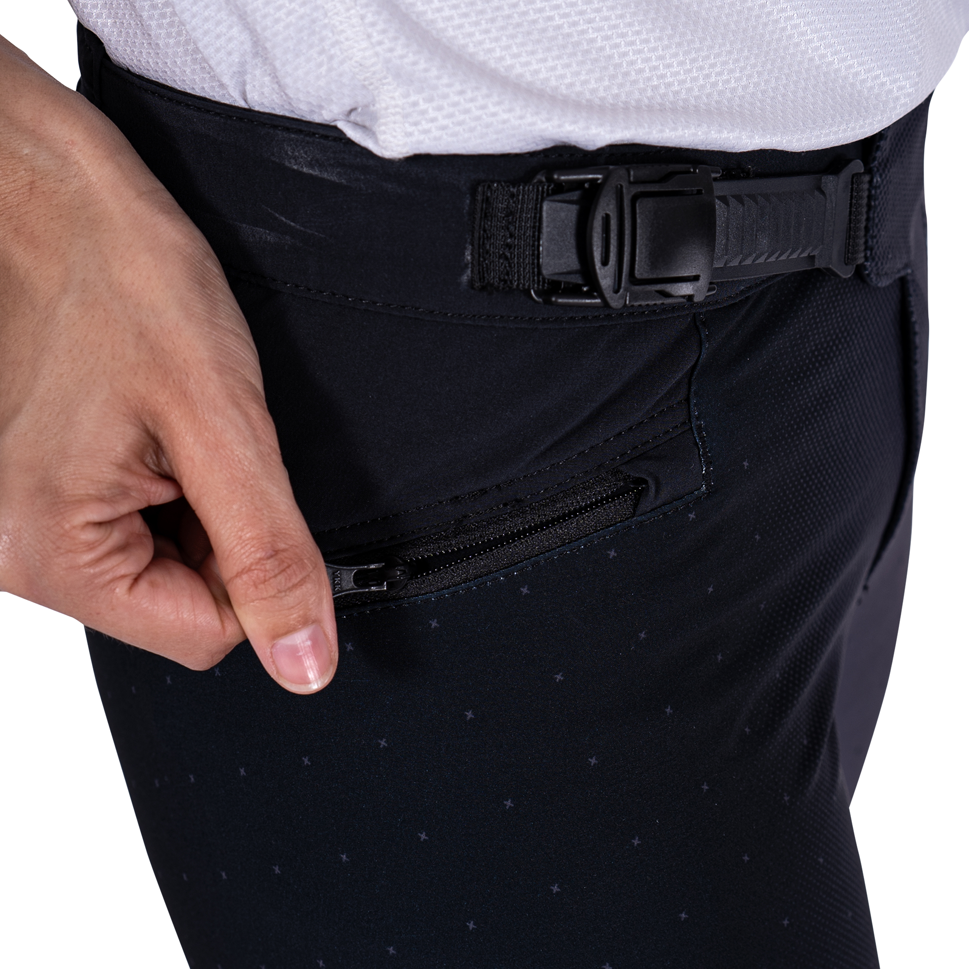 Leatt MTB Gravity 4.0 Youth Pants - Youth S - Black - Image 6