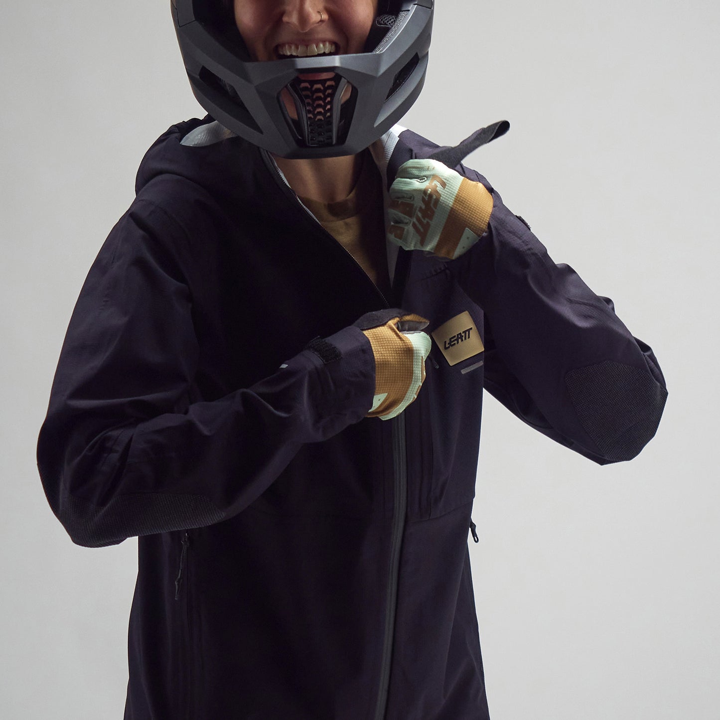 Leatt MTB HydraDri 3.0 Jacket - L - Black - Image 3