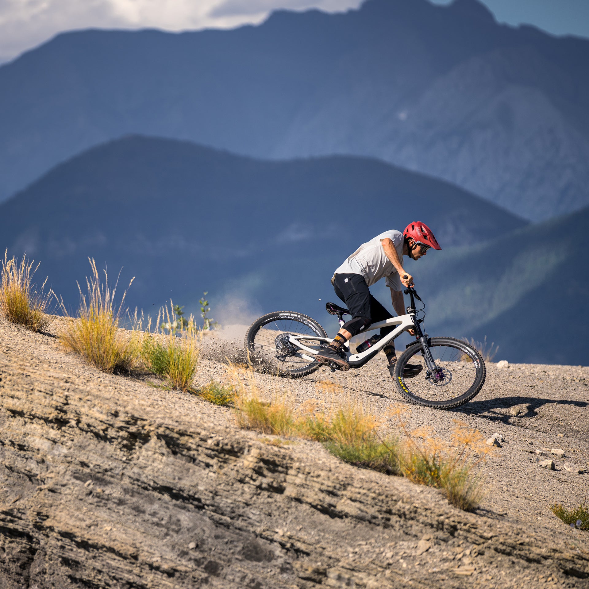 Leatt MTB Trail 1.0 X-Flow Short Sleeve Jersey - M - Cream - Image 12