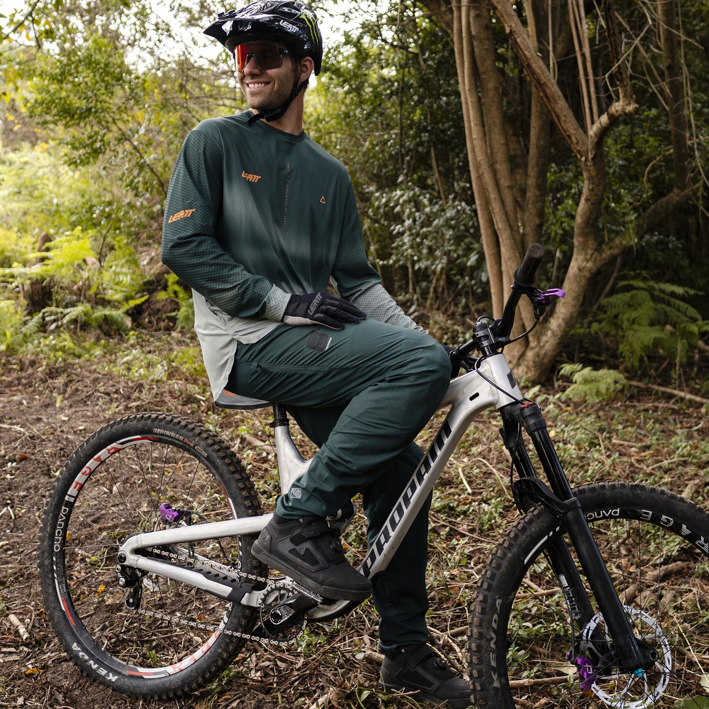 Leatt MTB Trail 3.0 Liner Pants - L - Green - Image 4