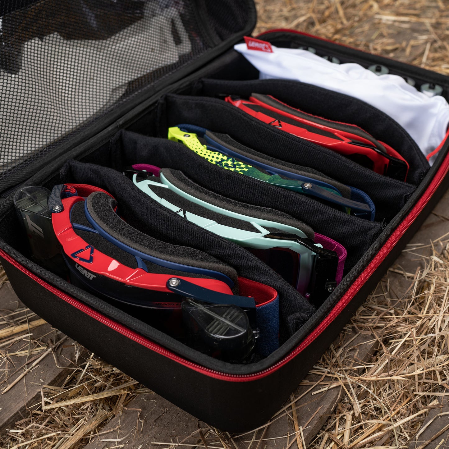 Leatt Velocity Goggles Case - Black - Image 3
