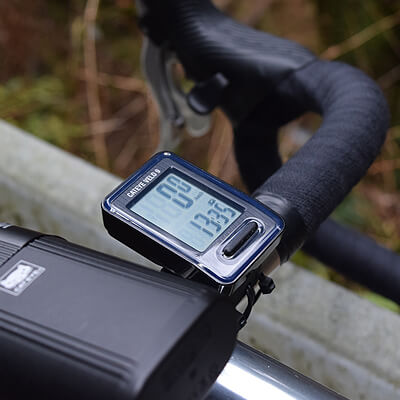 Cateye Velo 9 VL820 Cycling Computer - Black
