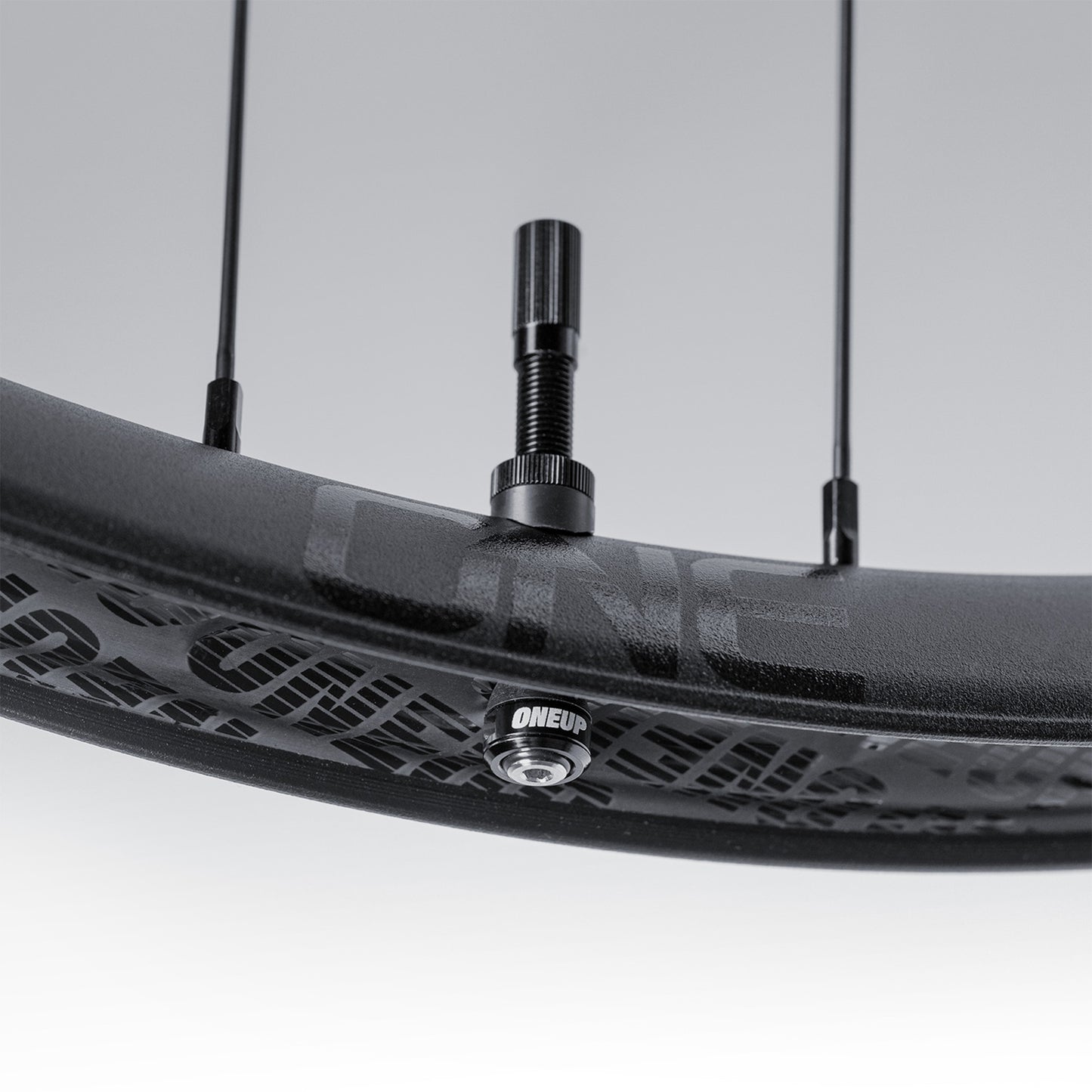 OneUp Components Aluminum Wheelset - Front and Rear - Mullet - 15x110mm Boost & 12x148mm Boost - Aluminium - 30mm - 6 Bolt - SRAM XD - Image 8