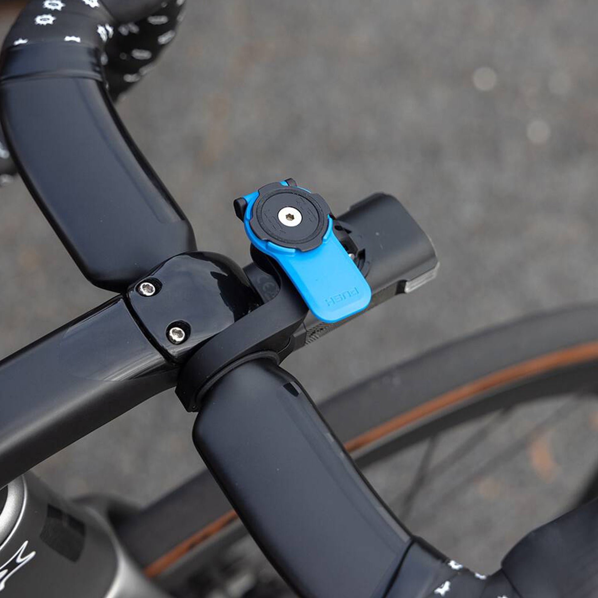 Quadlock Out Front Mount (V3) - Handlebar - Black - Image 2