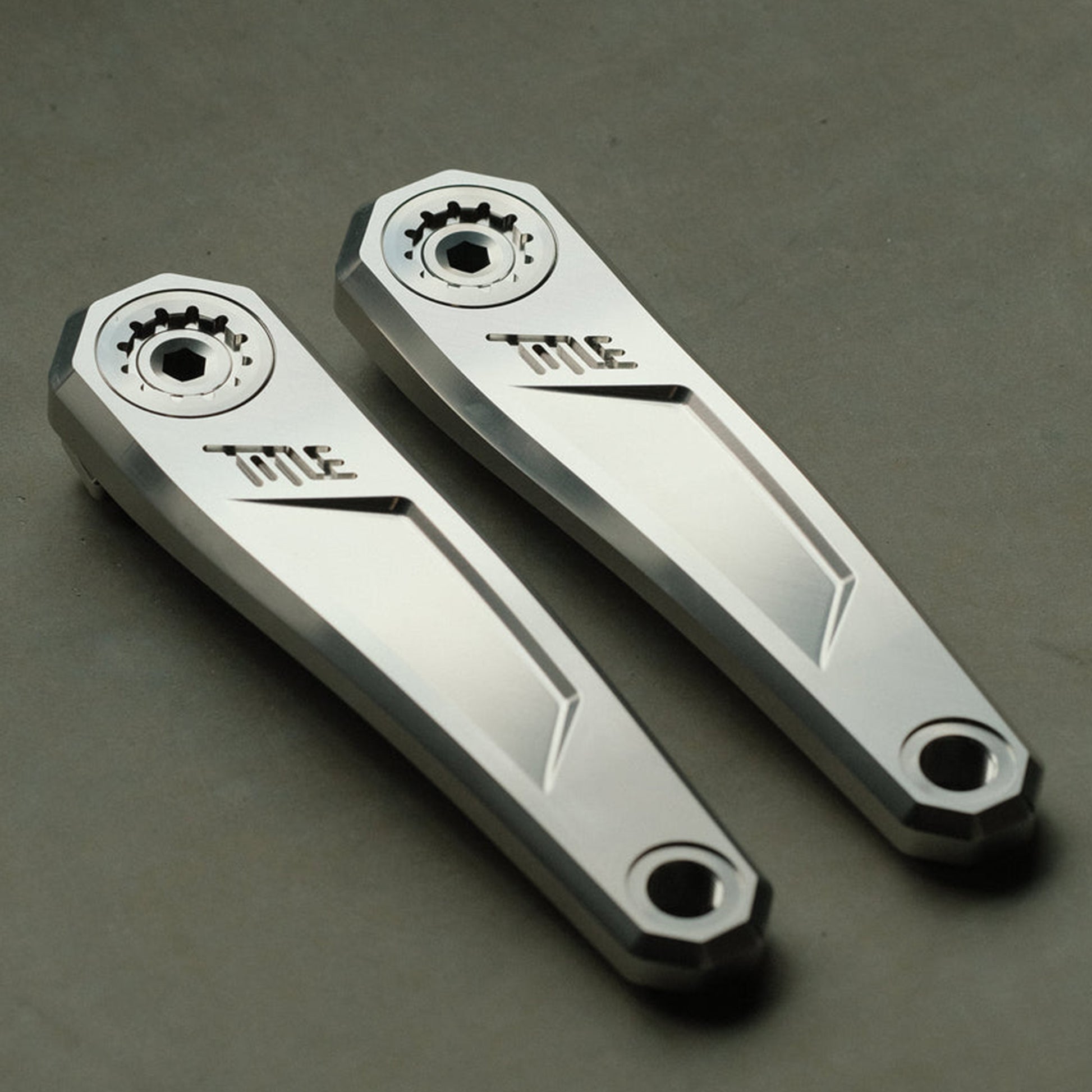 Title CR1 Crankset - 68-73mm and BB86-92 - 28.99mm DUB - SRAM Direct Mount - 155mm - Chrome - Spindle - 130mm For Dub BB (DJ / Non Boost) - Image 4