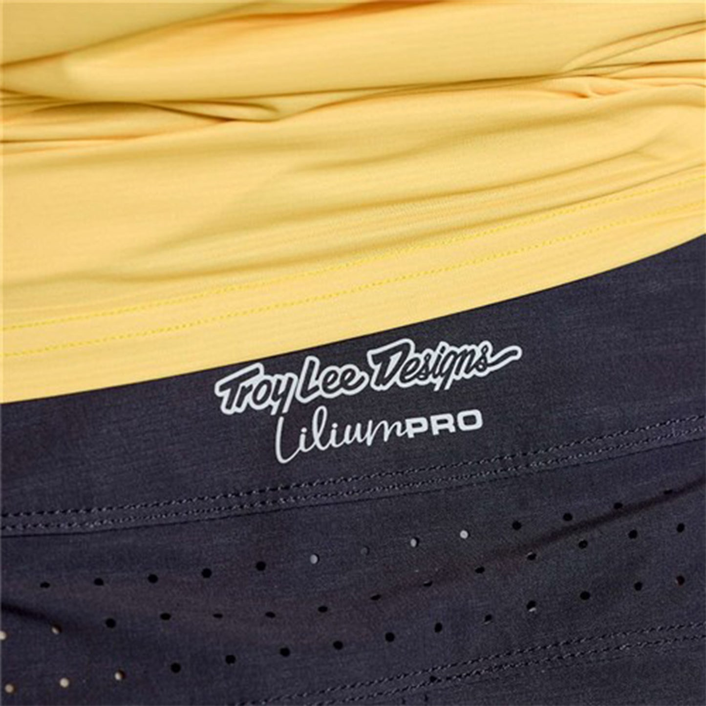 TLD Women's Lilium Pro Shell Shorts - XS - Mono Carbon - Image 3