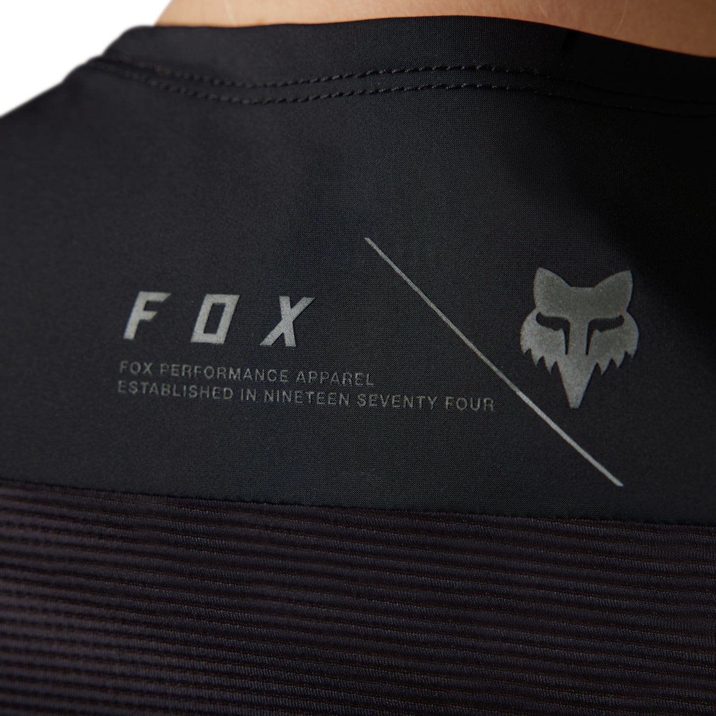 Fox Flexair Ascent Women's Short Sleeve Jersey - Women's XL - Black - 2023