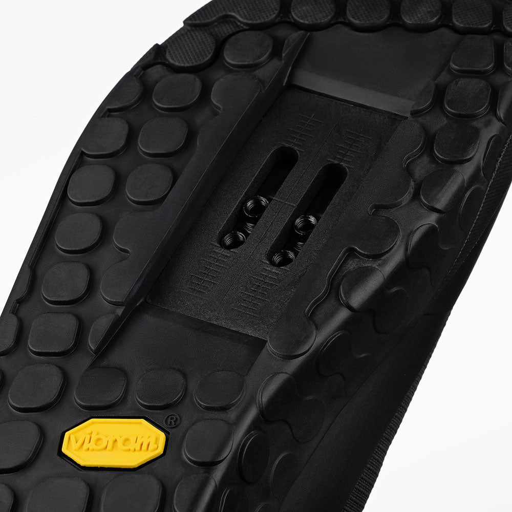 Fizik Gravita Versor Clipless Shoes - EU 45 - Black - Black